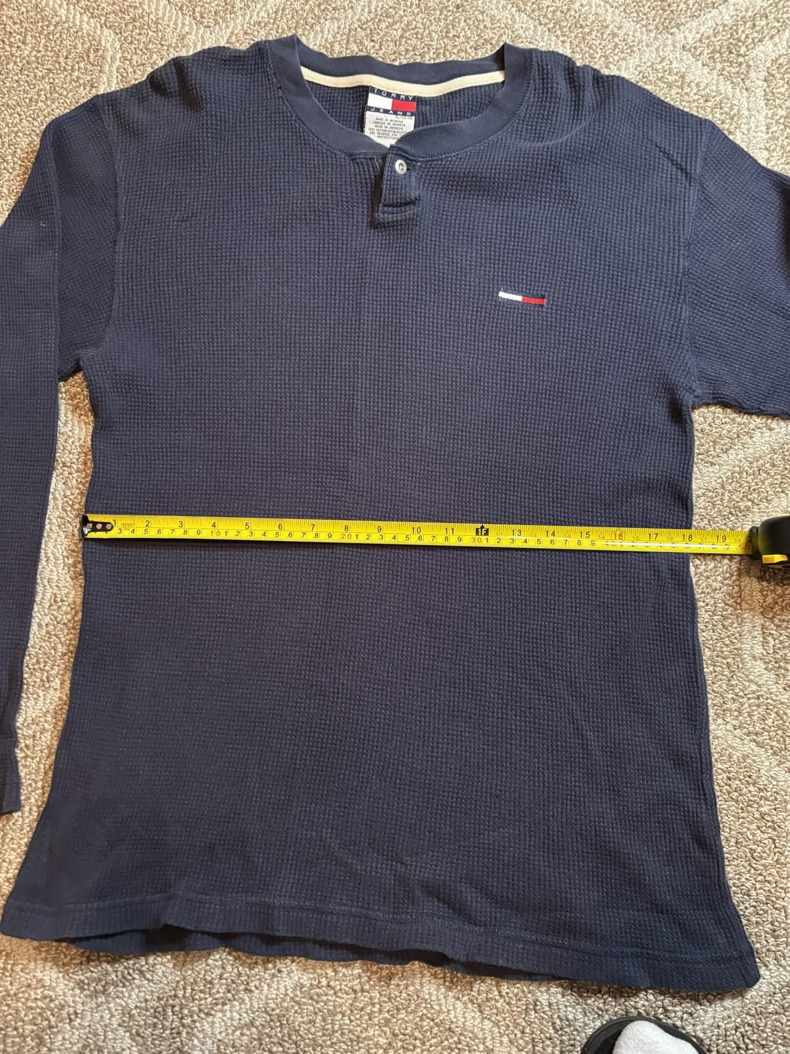 Tommy Jeans 00s Tommy Jeans Single Button Henley Shirt Size US M / EU 48-50 / 2 - 5 Thumbnail