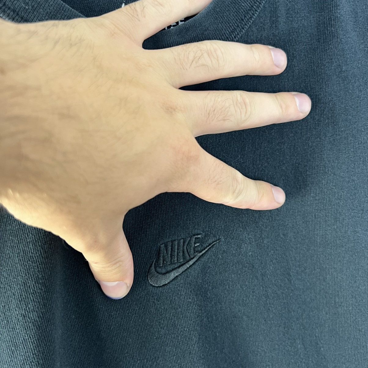 Nike Vintage Nike Center Logo Faded Oversized T-Shirt Size US L / EU 52-54 / 3 - 3 Thumbnail