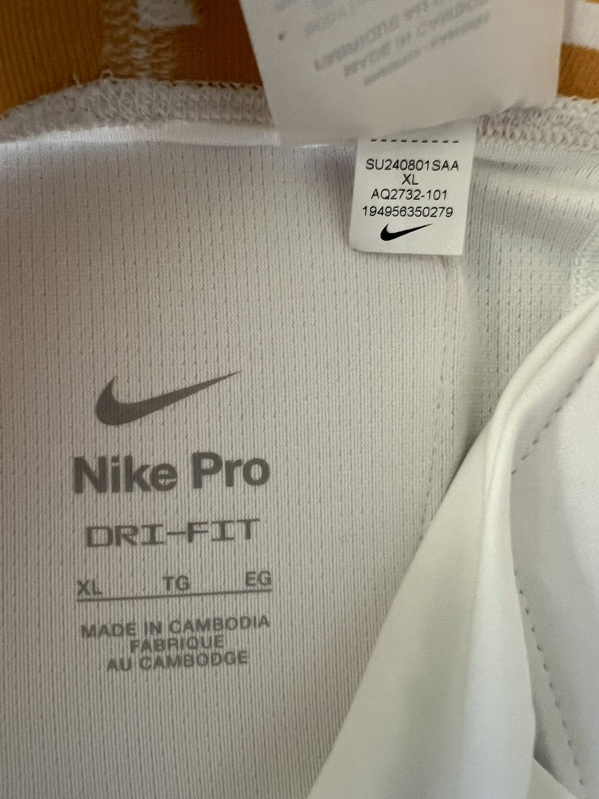 Nike Nike Pro Hyper Strong Football Padded Shorts White/Gold Size US 34 / EU 50 - 7 Thumbnail
