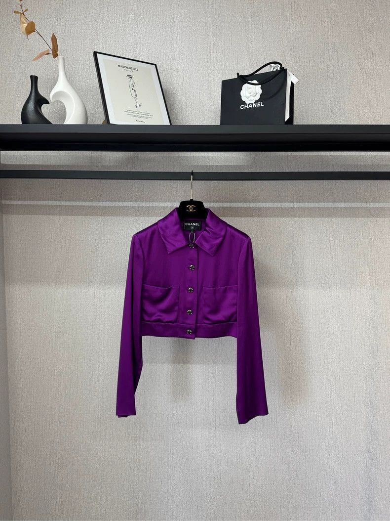 Chanel Chanel Purple jewel buckle jacket 2504-Nextarrow Size XS / US 0-2 / IT 36-38 - 1 Thumbnail