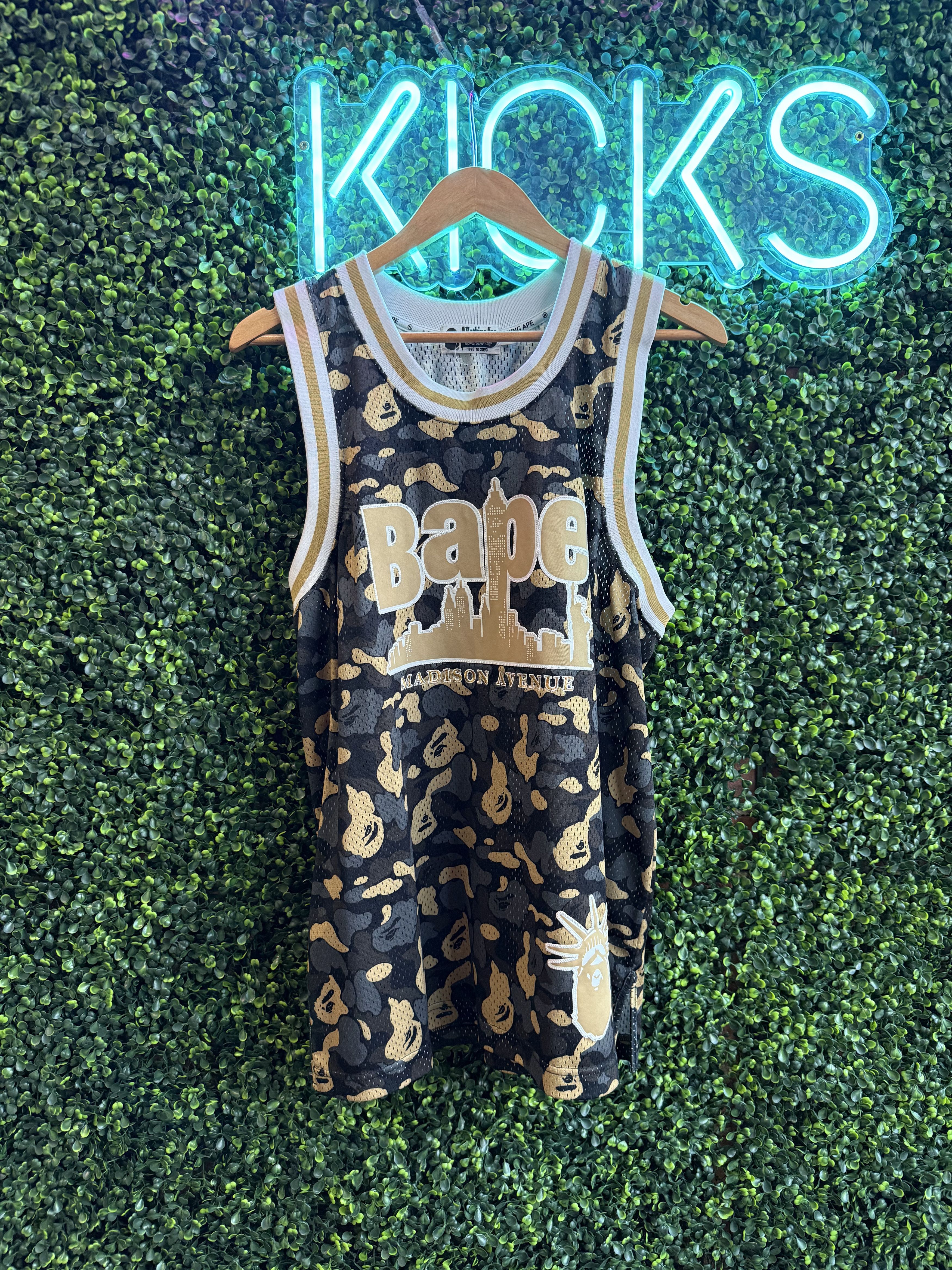 Bape Bape Madison Avenue Jersey Size US L / EU 52-54 / 3 - 1 Thumbnail