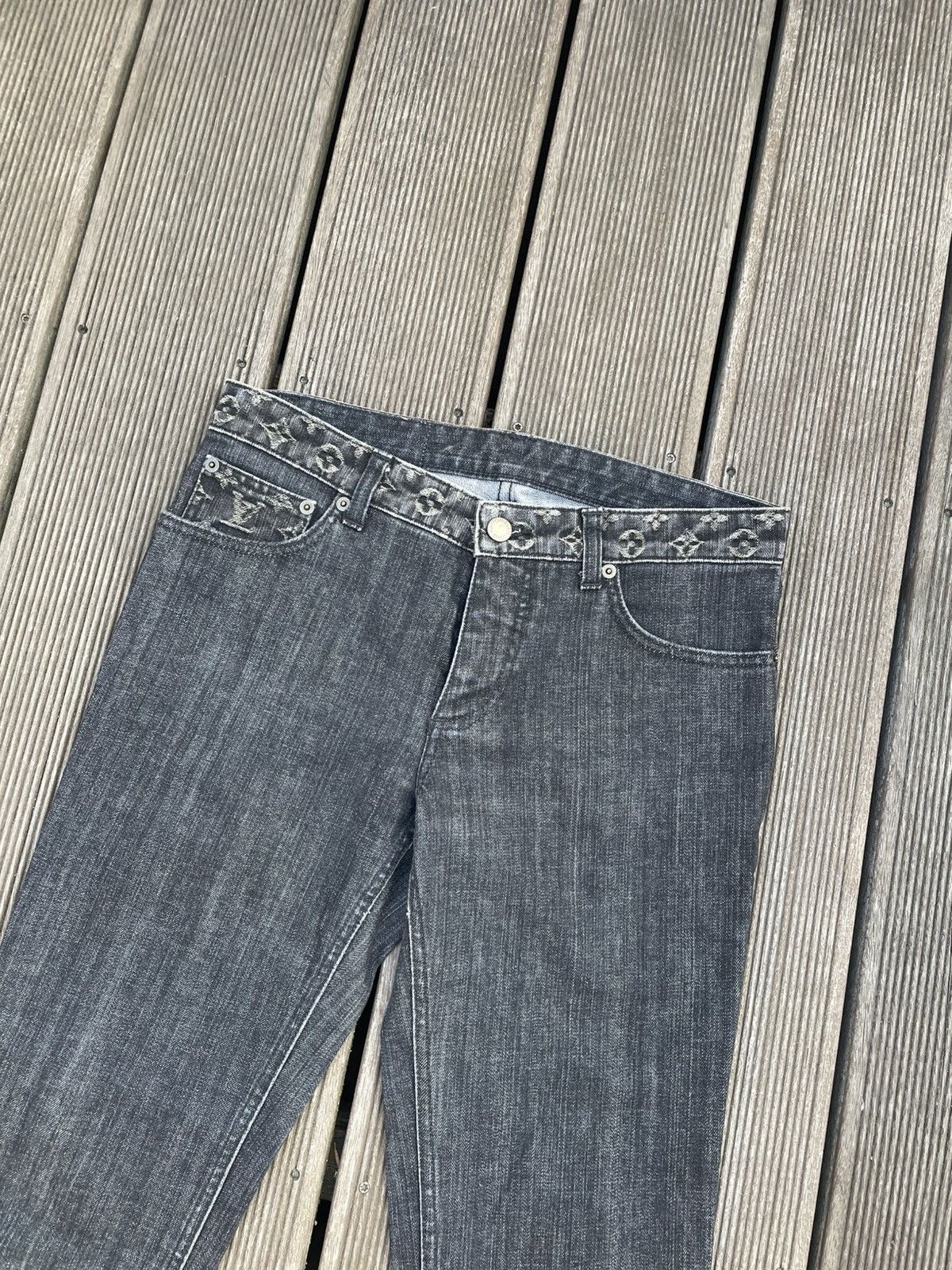 Louis Vuitton Louis Vuitton LV pants vintage logo jean pants monogram Size 26" / US 2 / IT 38 - 1 Thumbnail