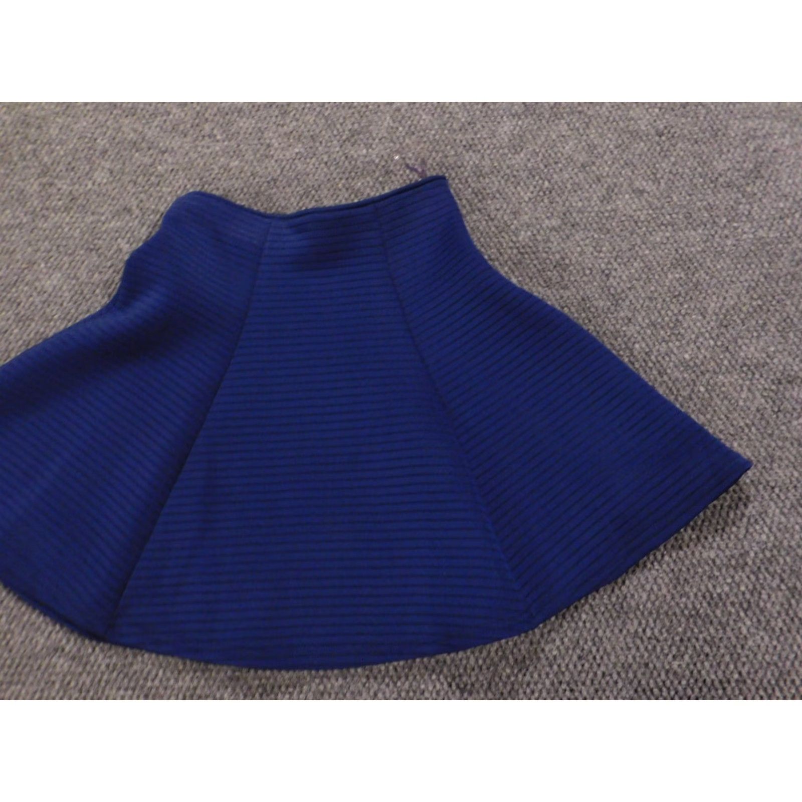 Vintage Miami Skirt Womens Small Blue A-line stretch pull on Midi Skirt Womens Blue A-Line Stretch Pull On Size 28" / US 6 / IT 42 - 3 Thumbnail