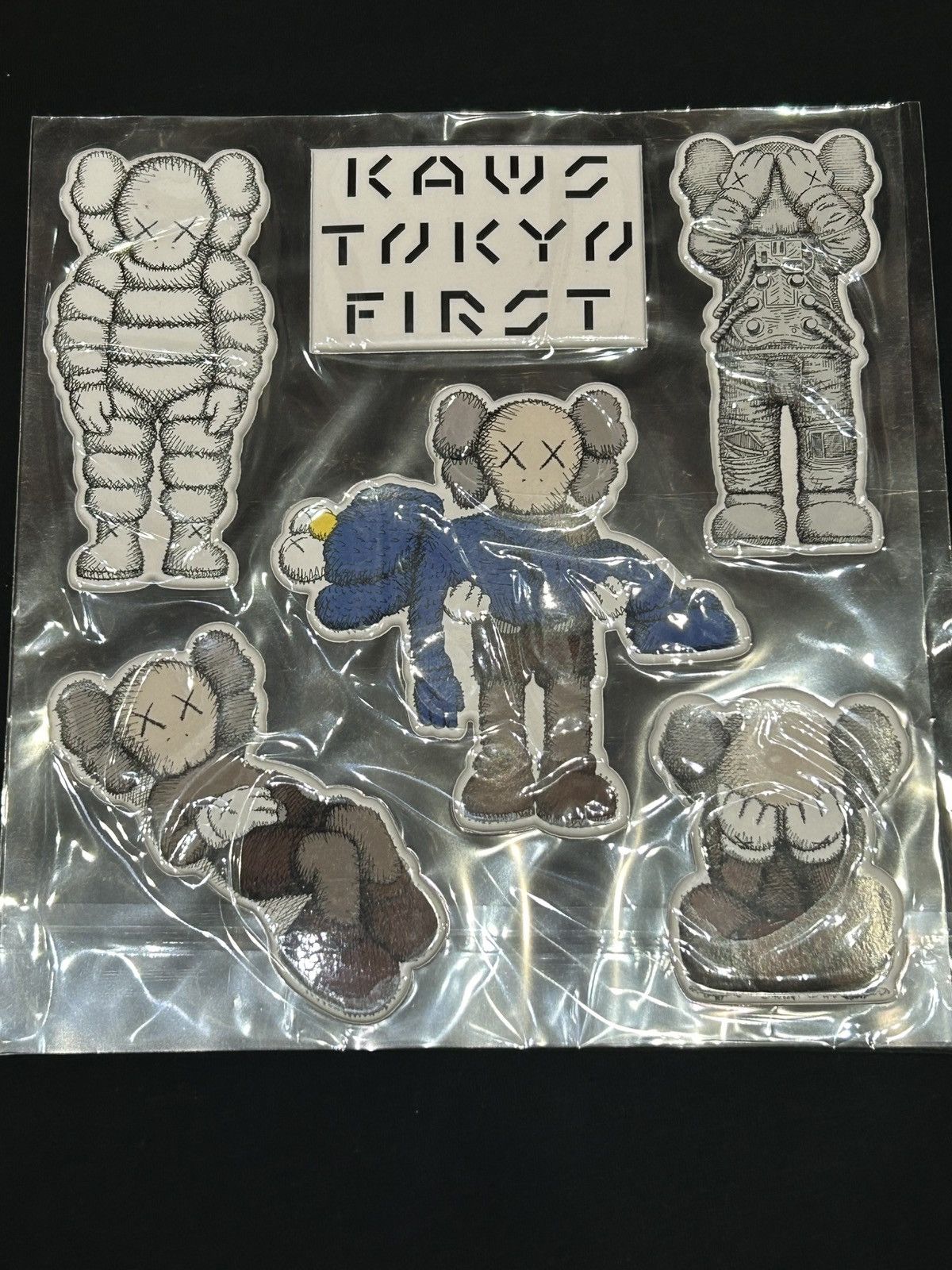Kaws Kaws Tokyo first sticker set Size ONE SIZE - 1 Thumbnail