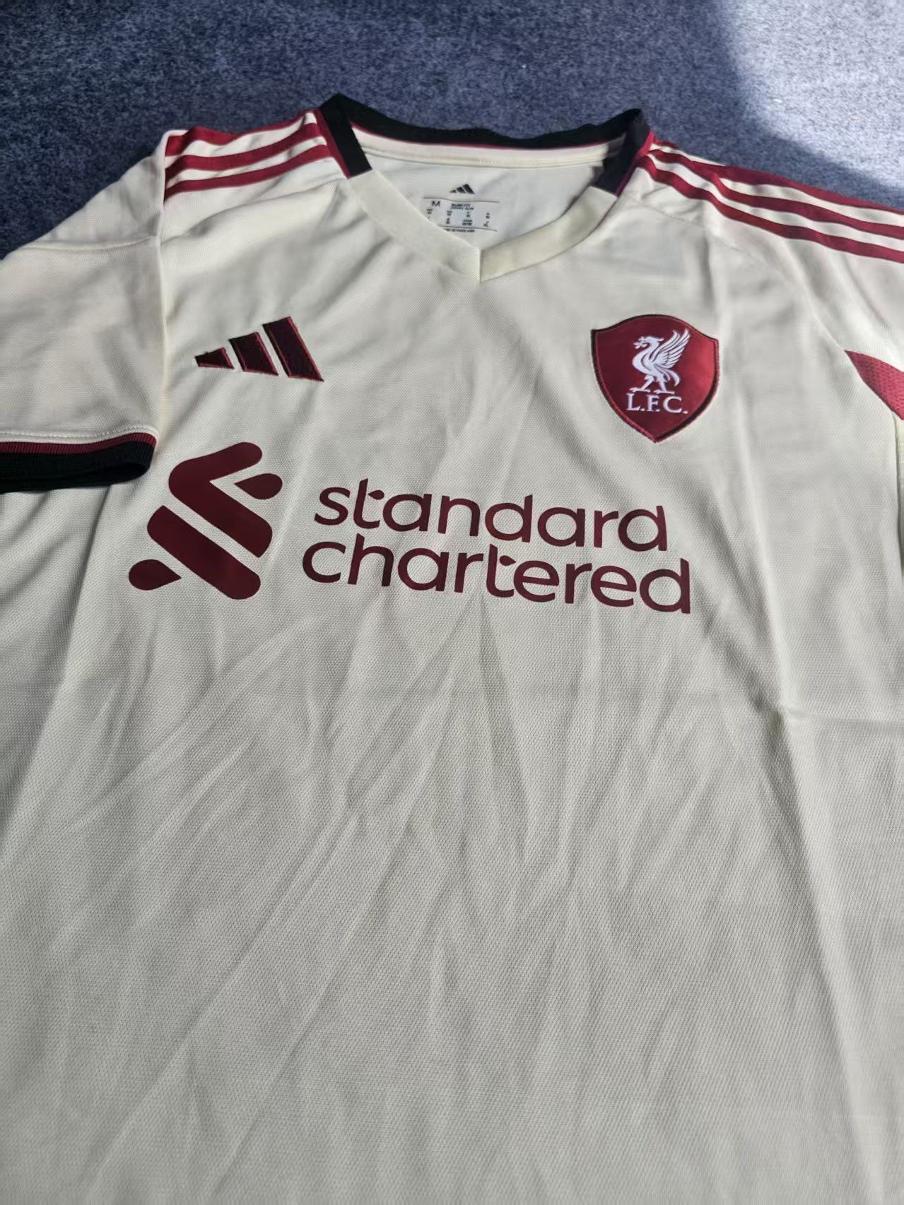 Other 2025 26 Liverpool Jersey Third Away M Size US M / EU 48-50 / 2 - 3 Thumbnail
