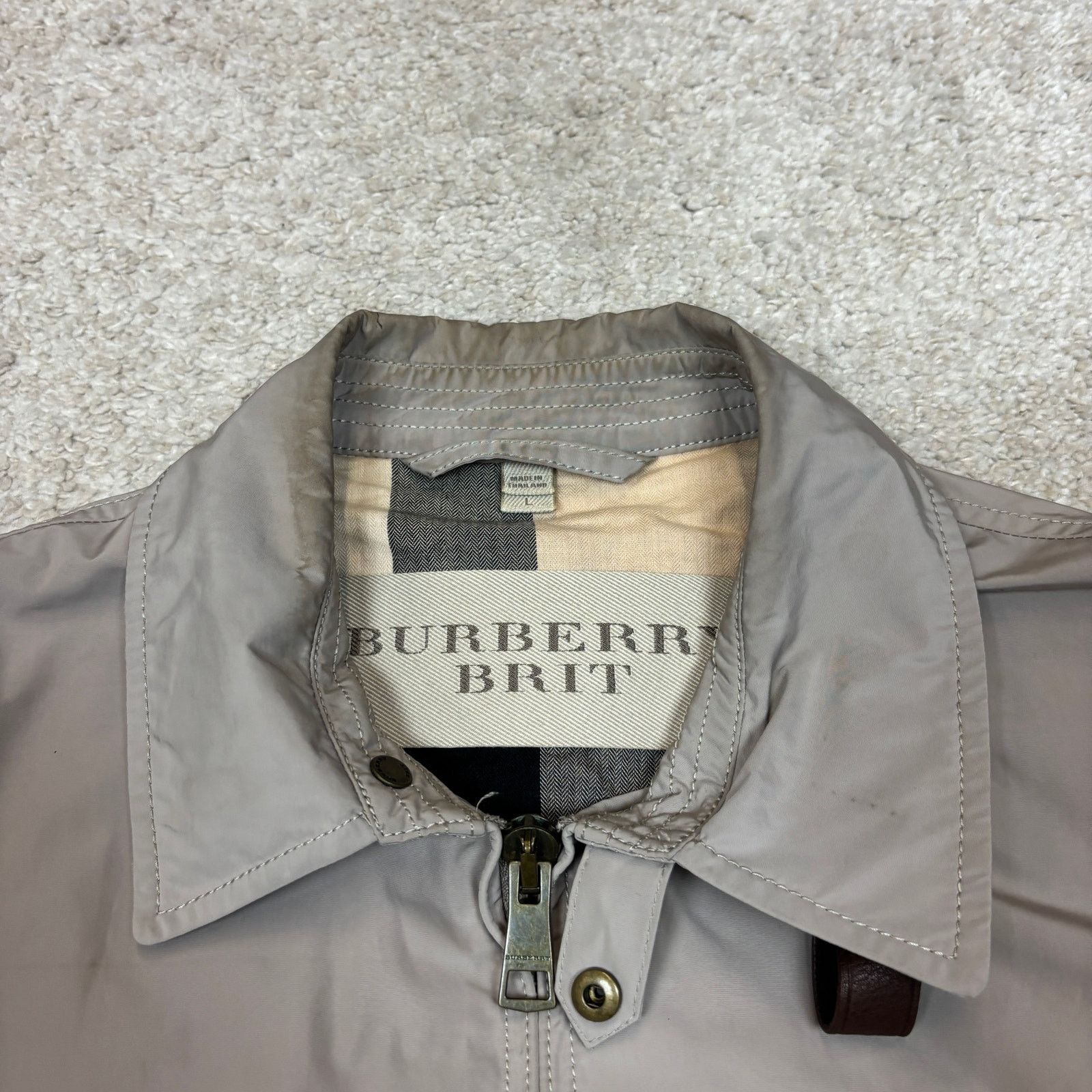 Burberry Burberry Brit Nova Check Bomber Jacket Men's Large Khaki Size US L / EU 52-54 / 3 - 10 Thumbnail