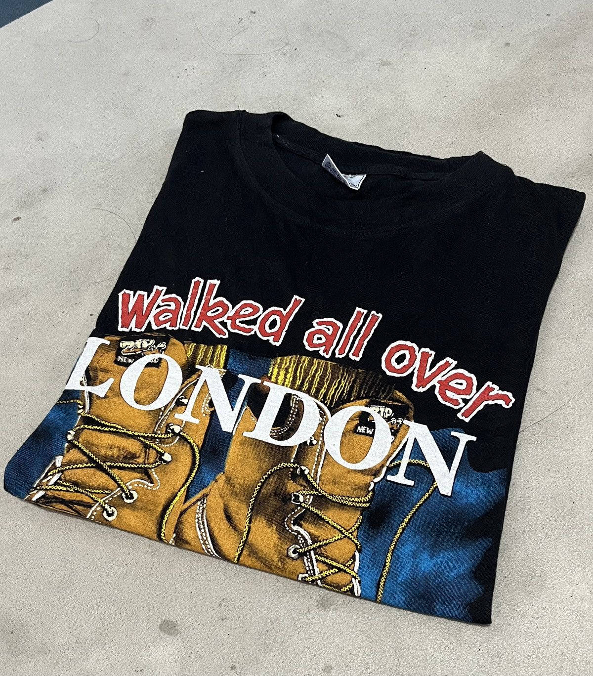 Vintage Vintage 90’s Boots London Promo T-Shirt Size US XL / EU 56 / 4 - 1 Thumbnail