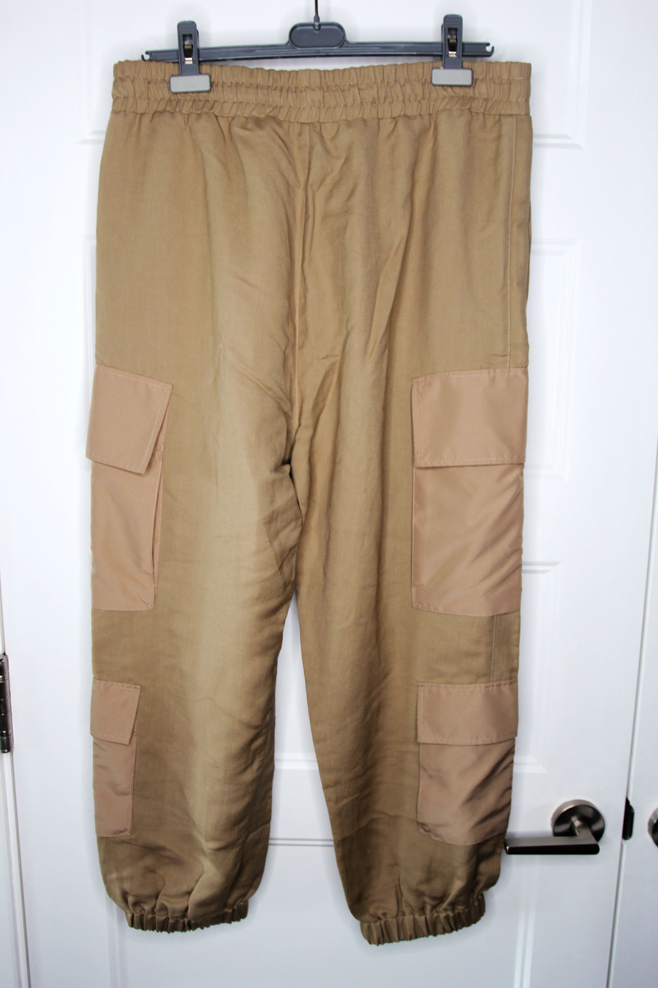 Balmain BNWT SS23 BALMAIN BEIGE CARGO PANTS 52 Size US 36 / EU 52 - 2 Thumbnail