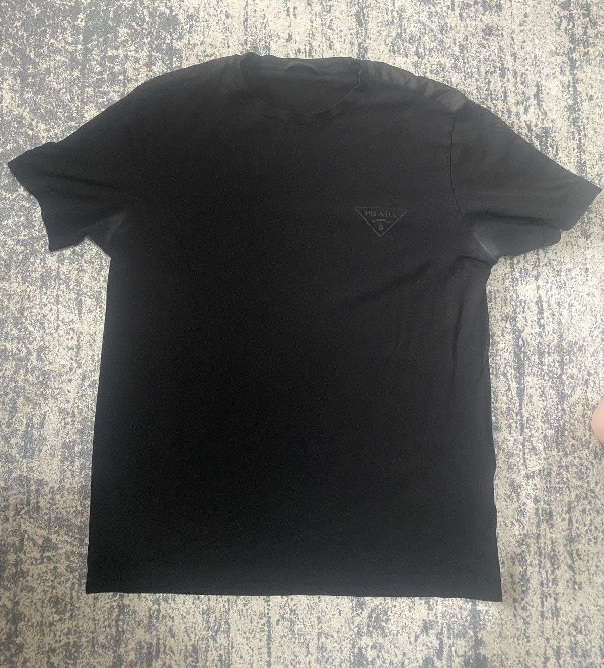 Other Luxury prada with logo on chest tee 2023 Size US M / EU 48-50 / 2 - 1 Thumbnail
