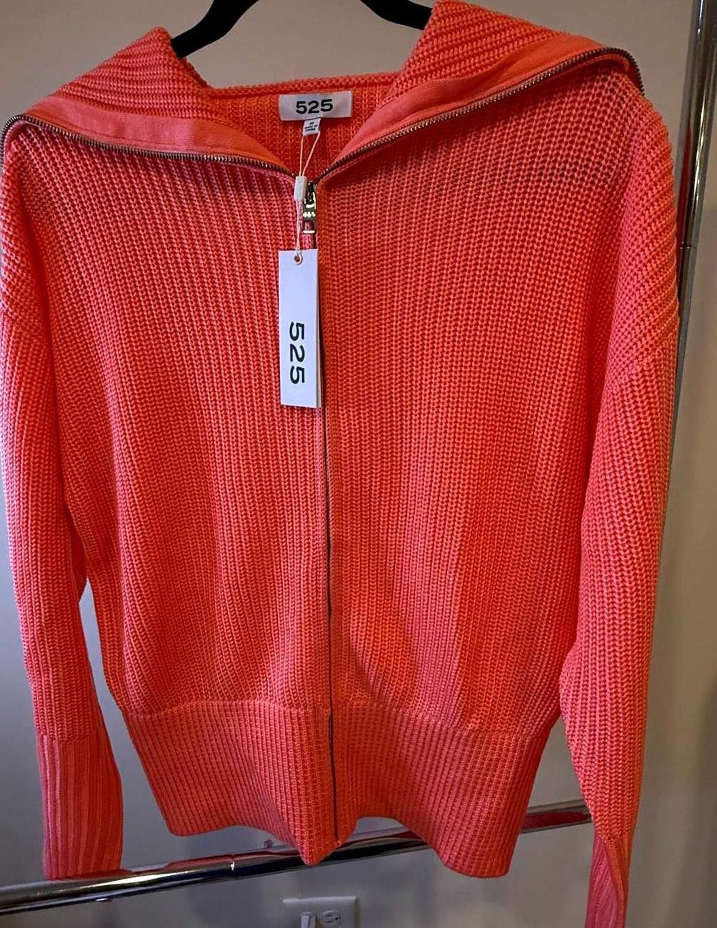 Designer 525 Cozy Zip-Up Hooded Sweater in Vibrant Coral Size M / US 6-8 / IT 42-44 - 1 Thumbnail