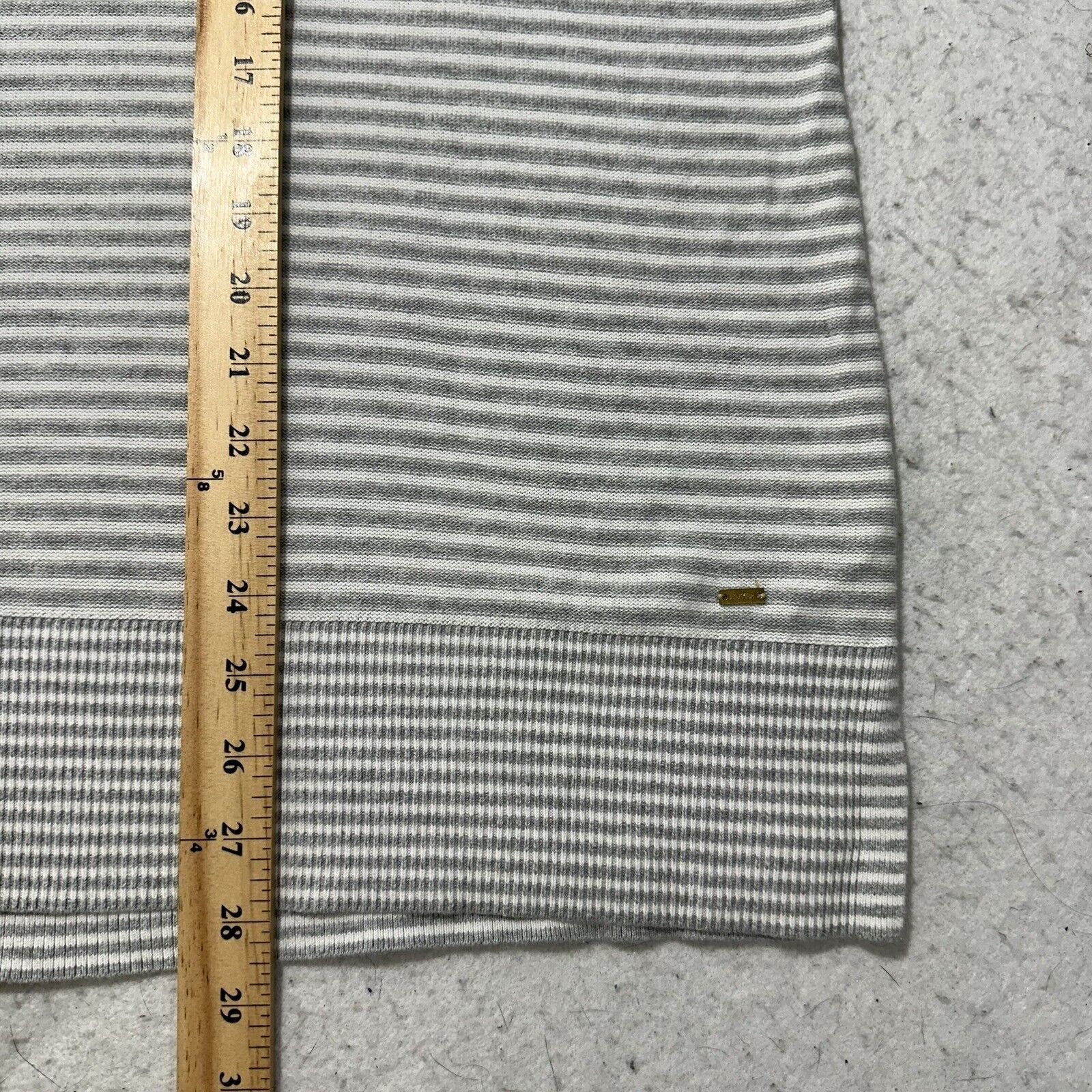 Tommy Hilfiger Tommy Hilfiger XXL Gray White Striped V-Neck Sweater Cotton Size XXL / US 16-18 / IT 52-54 - 6 Thumbnail