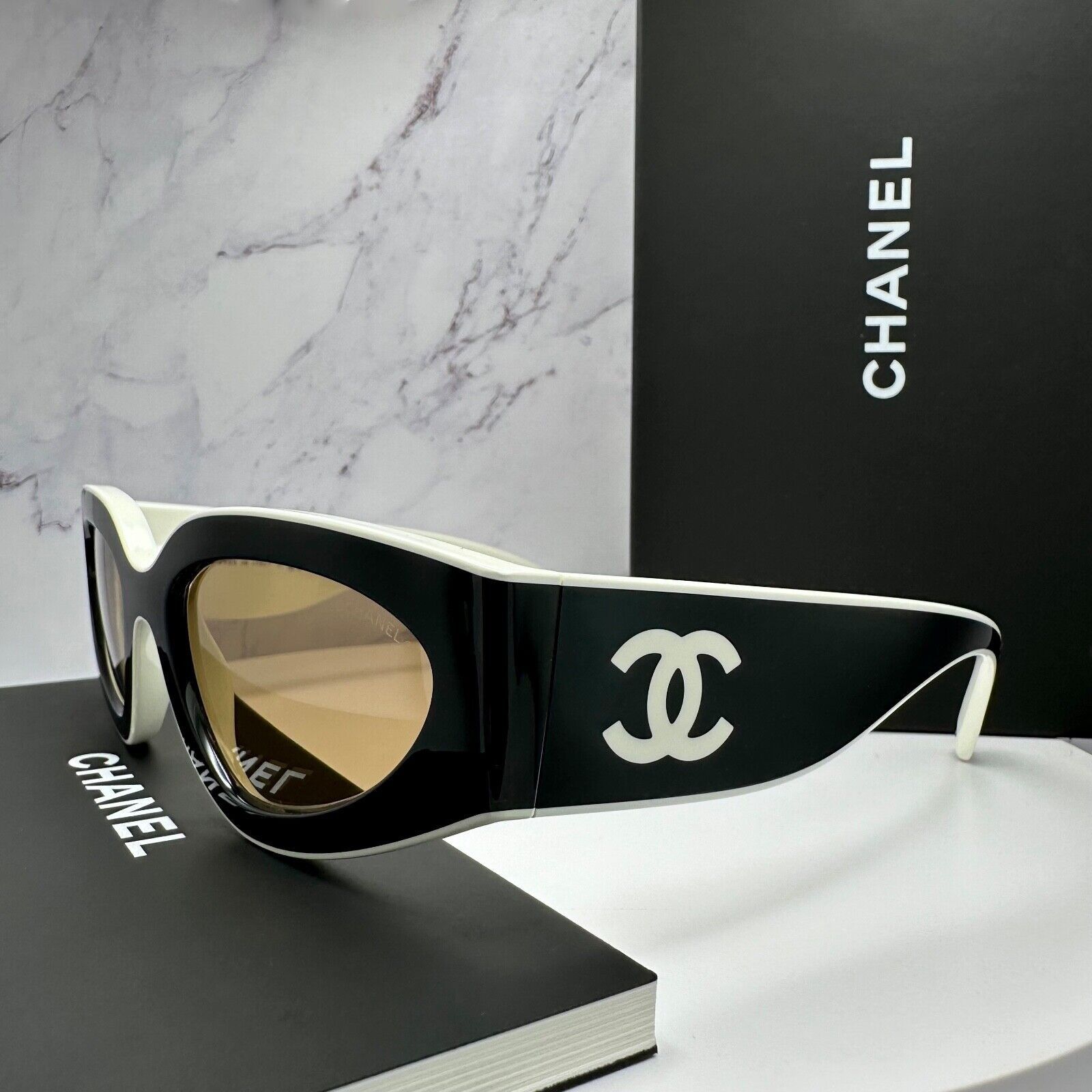 New CHANEL Black White Cat Eye Sunglasses CC Logo Authentic