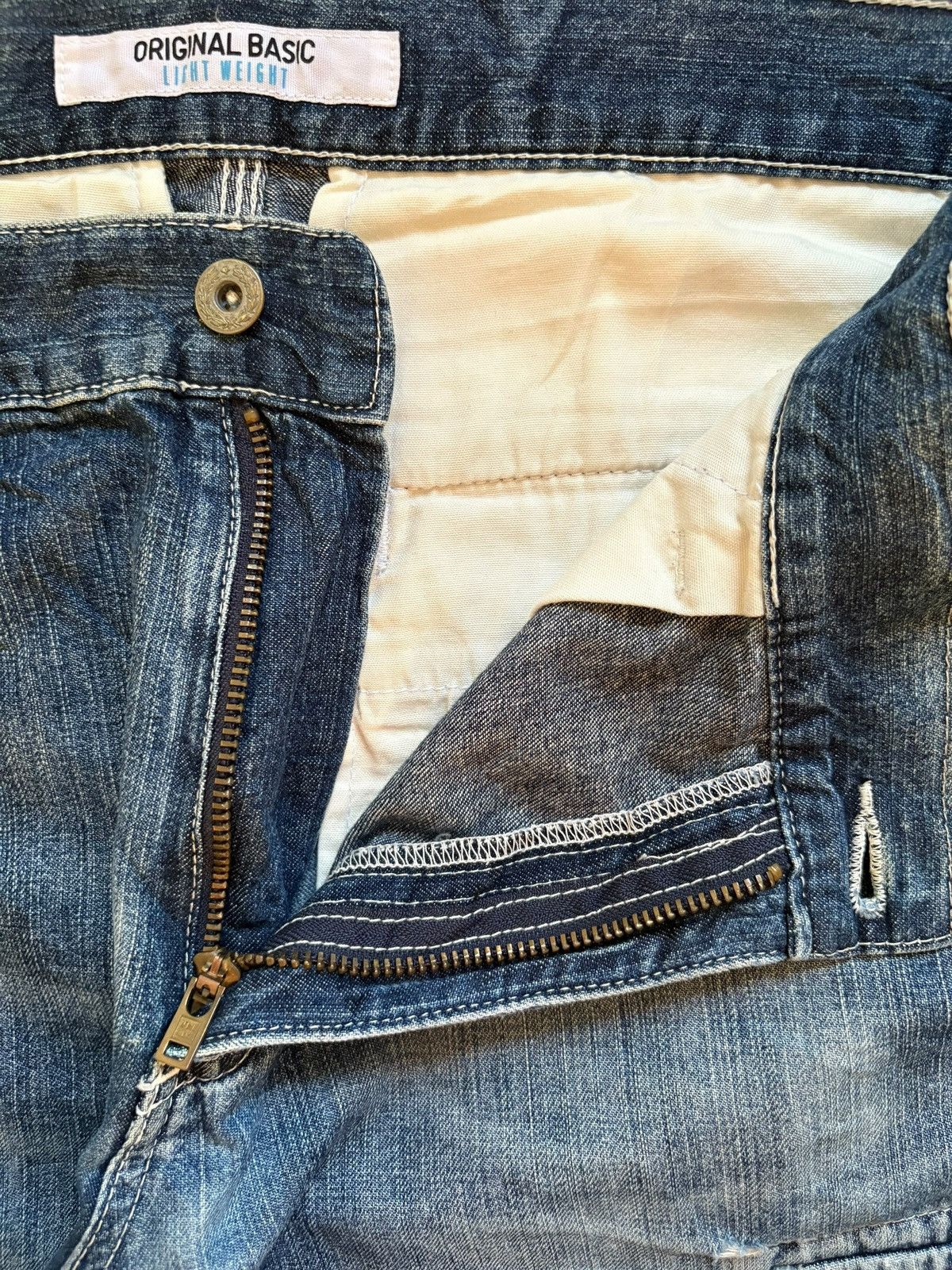 Japanese Brand × Jun Takahashi × Uniqlo Vintage Uniqlo Mud Wash Distress Rip Cargo Baggy Jean Shorts Size US 32 / EU 48 - 11 Thumbnail