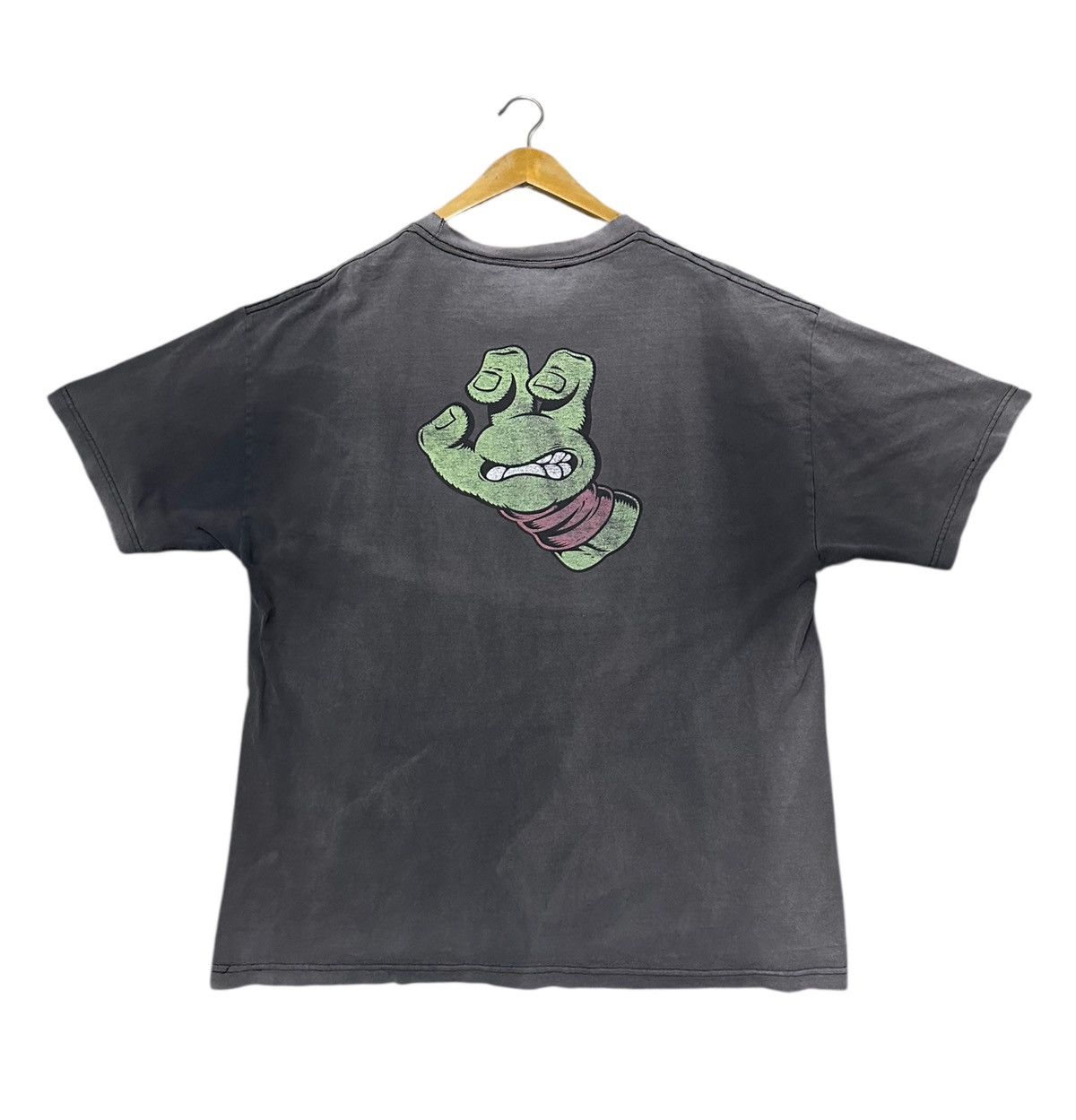 Santa Cruz Skateboards Sunfaded vintage santa cruz x ninja turtle tee Size US L / EU 52-54 / 3 - 1 Thumbnail