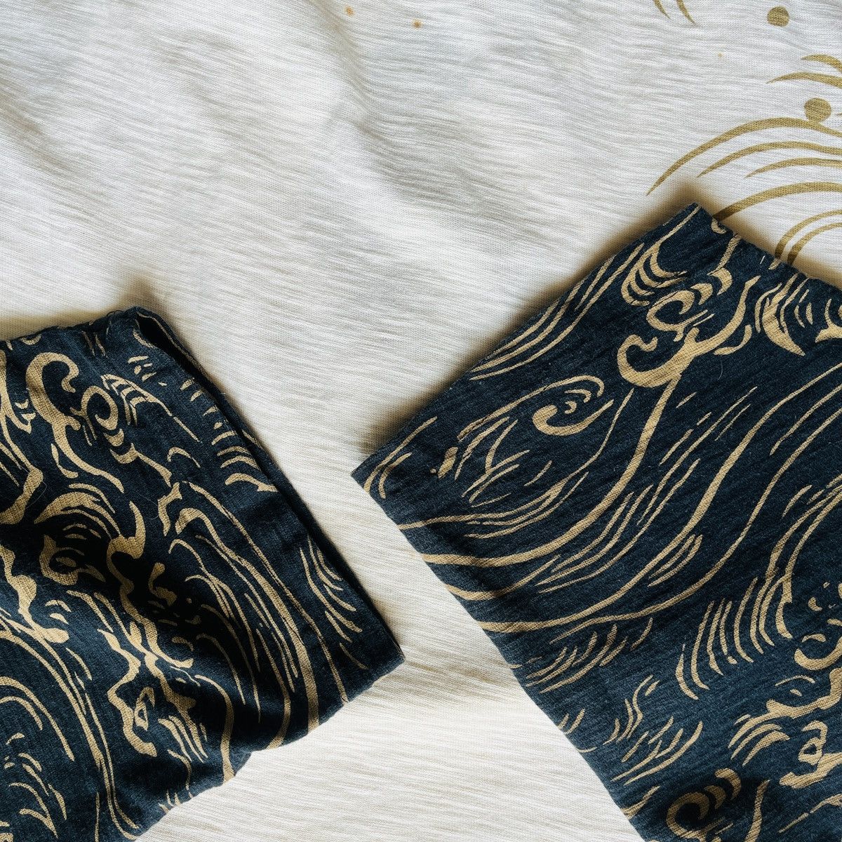 Japanese Brand × Vintage Vintage Kara Kuri Sukajan Embroidered Koi Fish TShirt Japan Size US M / EU 48-50 / 2 - 14 Thumbnail