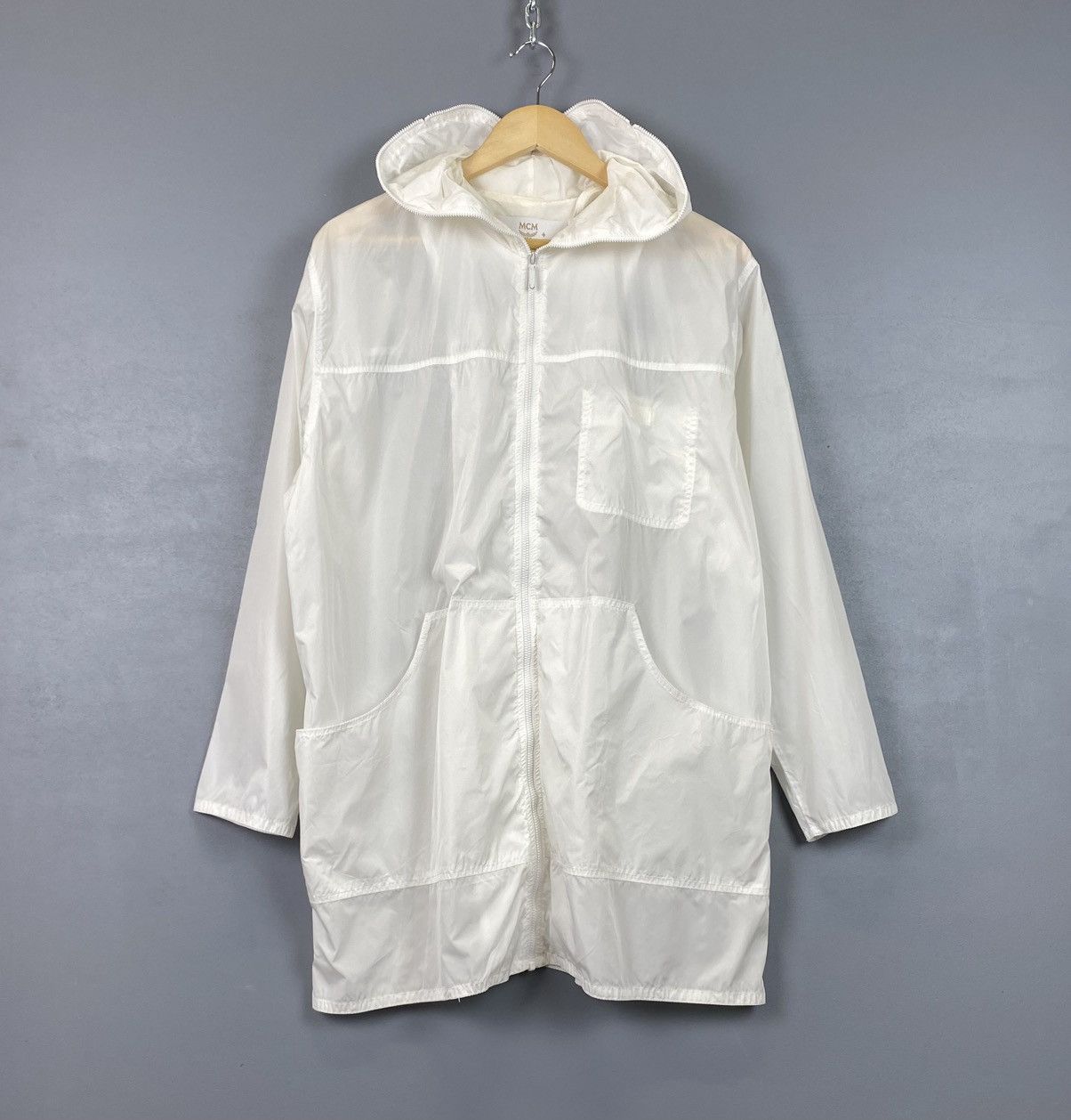 Vintage Vintage MCM Sports Rain Coat Men’s Luxury Size 42 White Top Size US XS / EU 42 / 0 - 1 Thumbnail