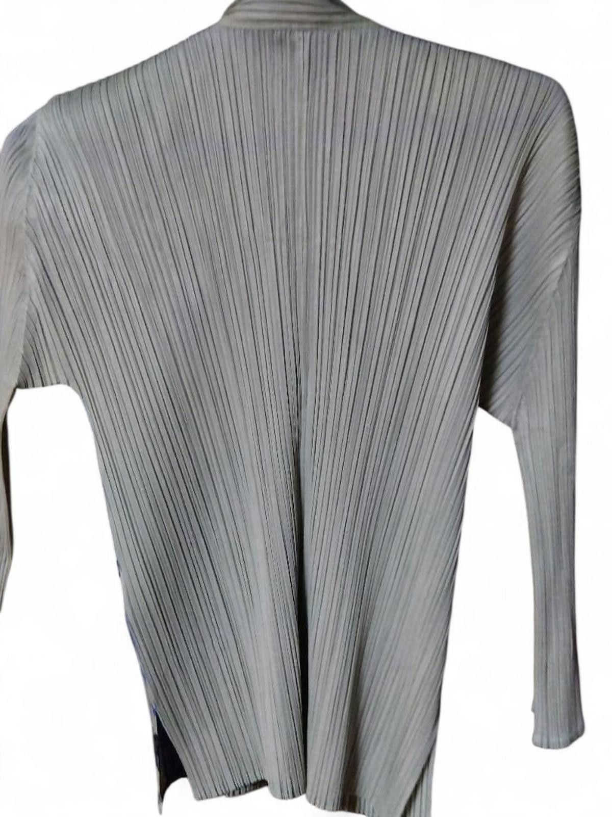 Issey Miyake Issey Miyake - Pleats Please Ribbed Blouse Floral Design Size M / US 6-8 / IT 42-44 - 4 Thumbnail