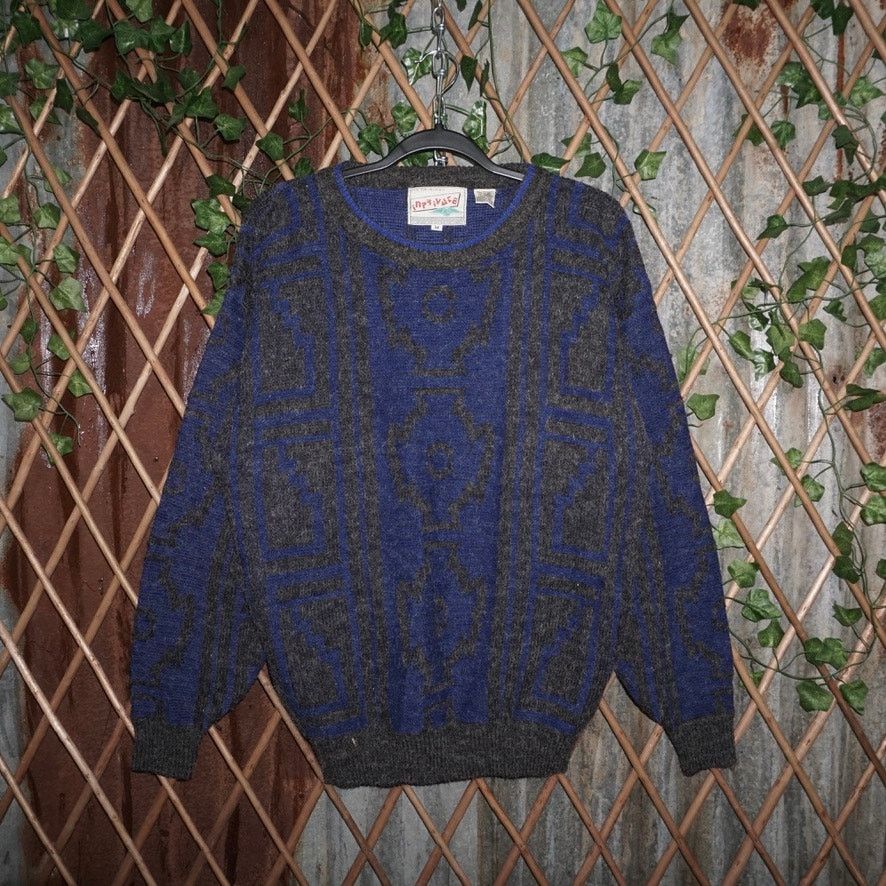 Vintage Medium - Vintage Y2K Aztec style abstract 1990s knit sweater Size US M / EU 48-50 / 2 - 1 Thumbnail