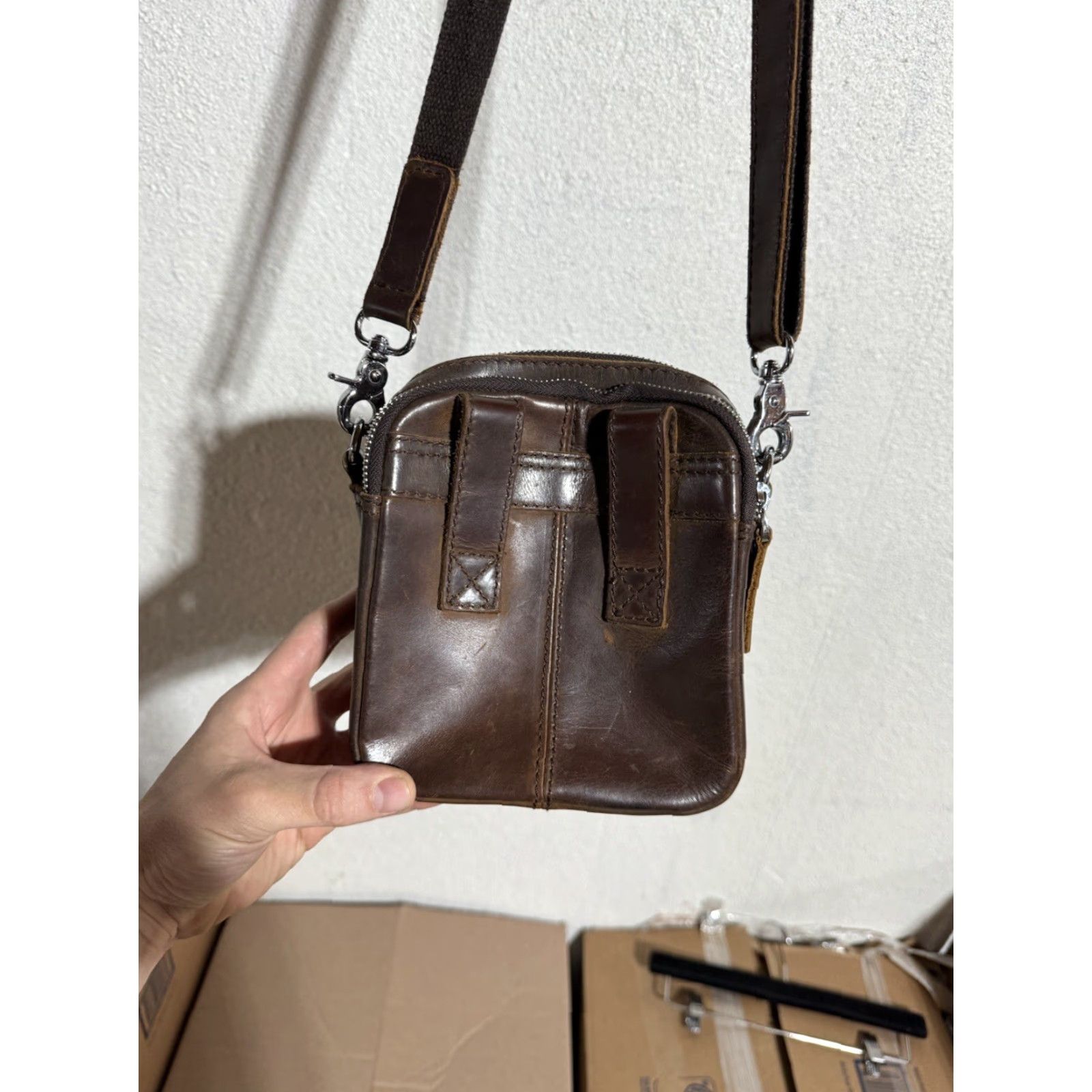 Vagabond Vagabond Traveler Messenger Bag Crossbody Shoulder Strap Bag Brown Leather Small Men Size ONE SIZE - 3 Thumbnail