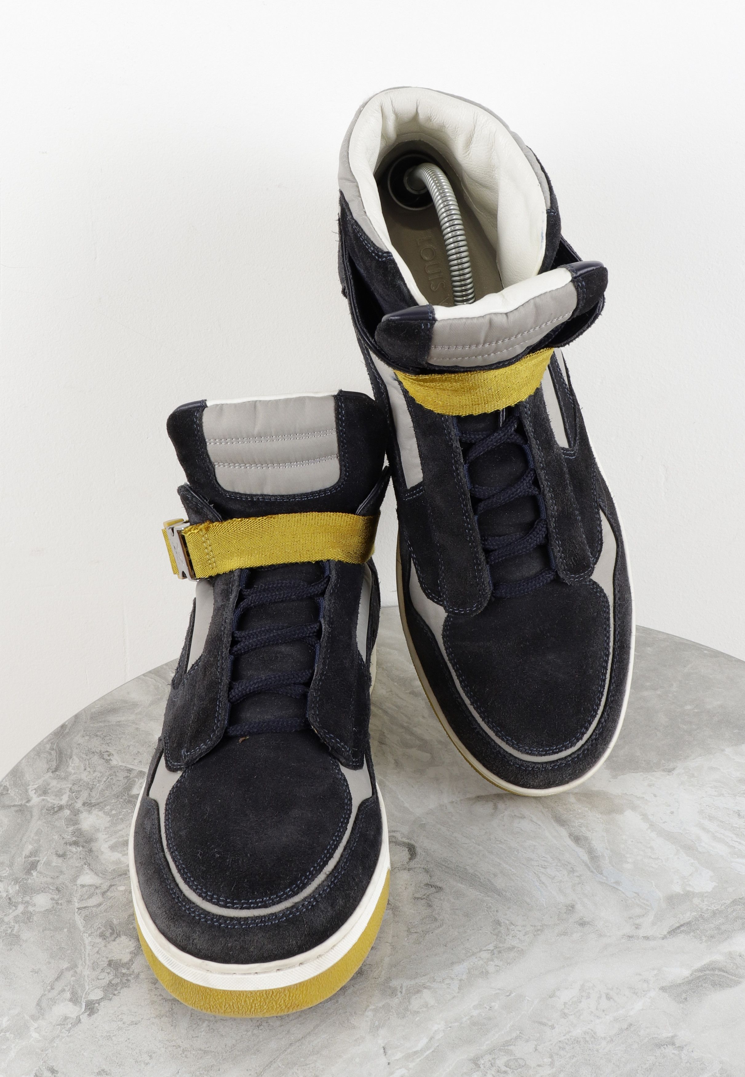 Louis Vuitton Louis Vuitton Suede Nylon Navy Blue High Top Sneakers Size US 7 / EU 40 - 14 Thumbnail