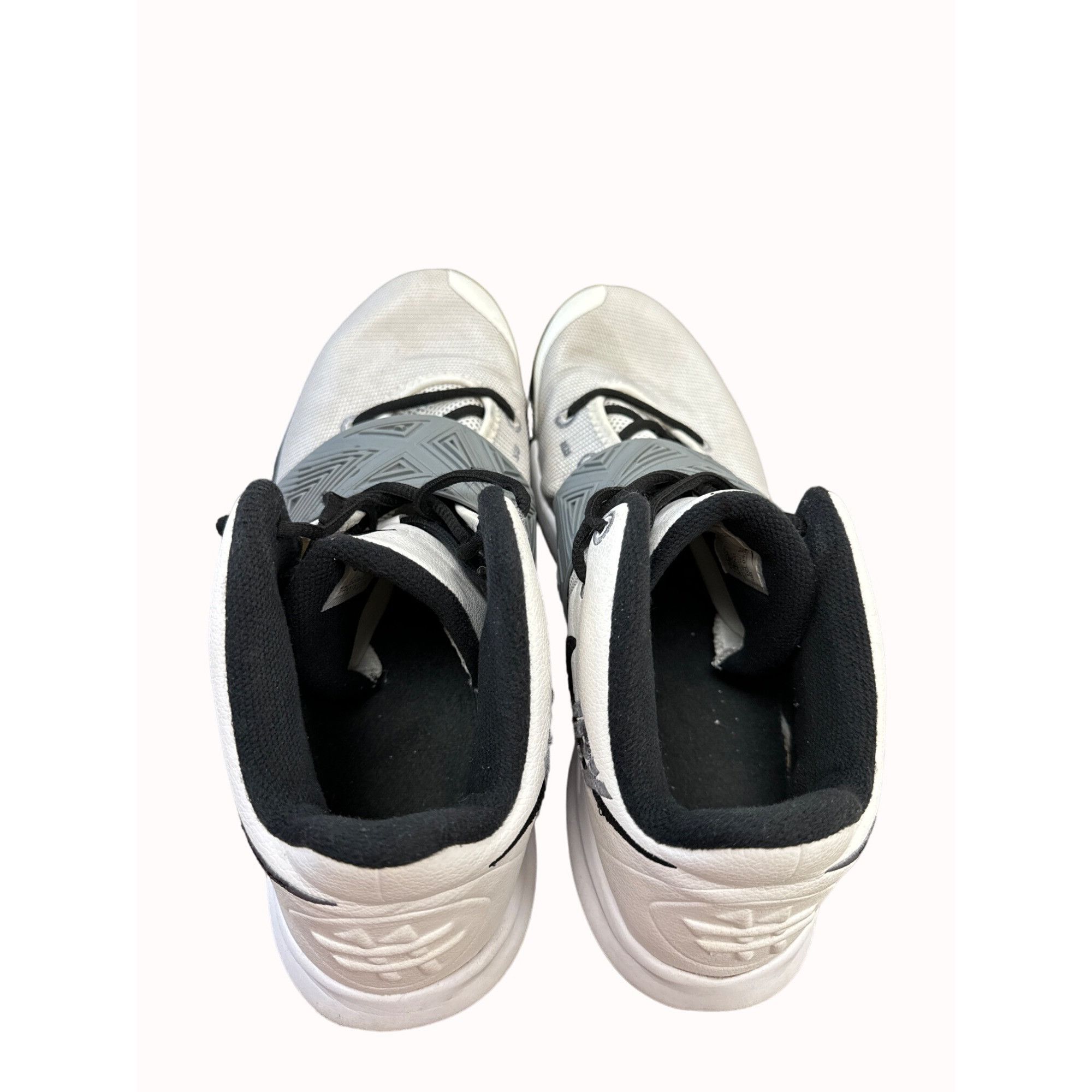 Nike Nike Kyrie Flytrap mens white black high top sneakers 13 SKU Size US 13 / EU 46 - 8 Thumbnail