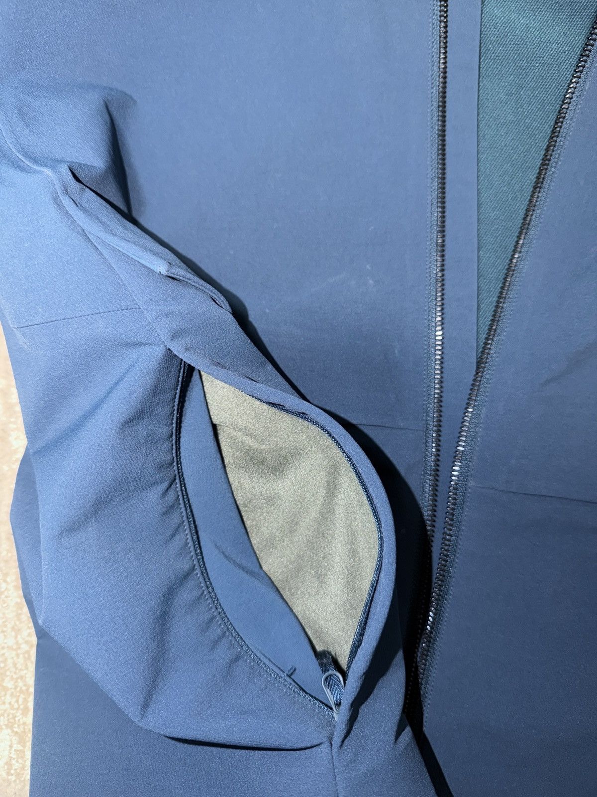 Veilance Veilance Quartic Jacket mens Size US M / EU 48-50 / 2 - 8 Thumbnail