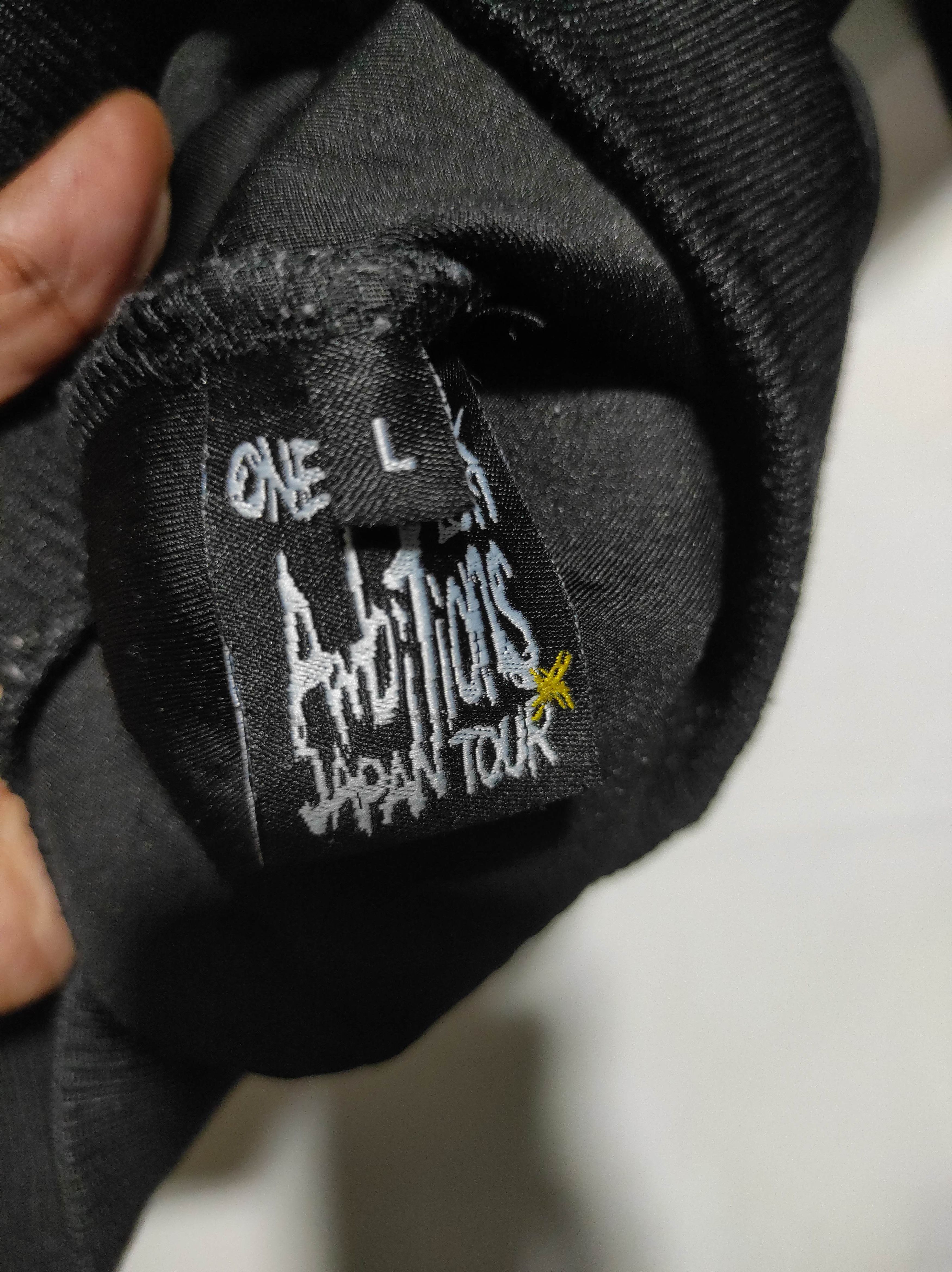Band Tees 2017 One ok rock Ambitions Japanese Rock band hoodie size L Size US L / EU 52-54 / 3 - 10 Thumbnail