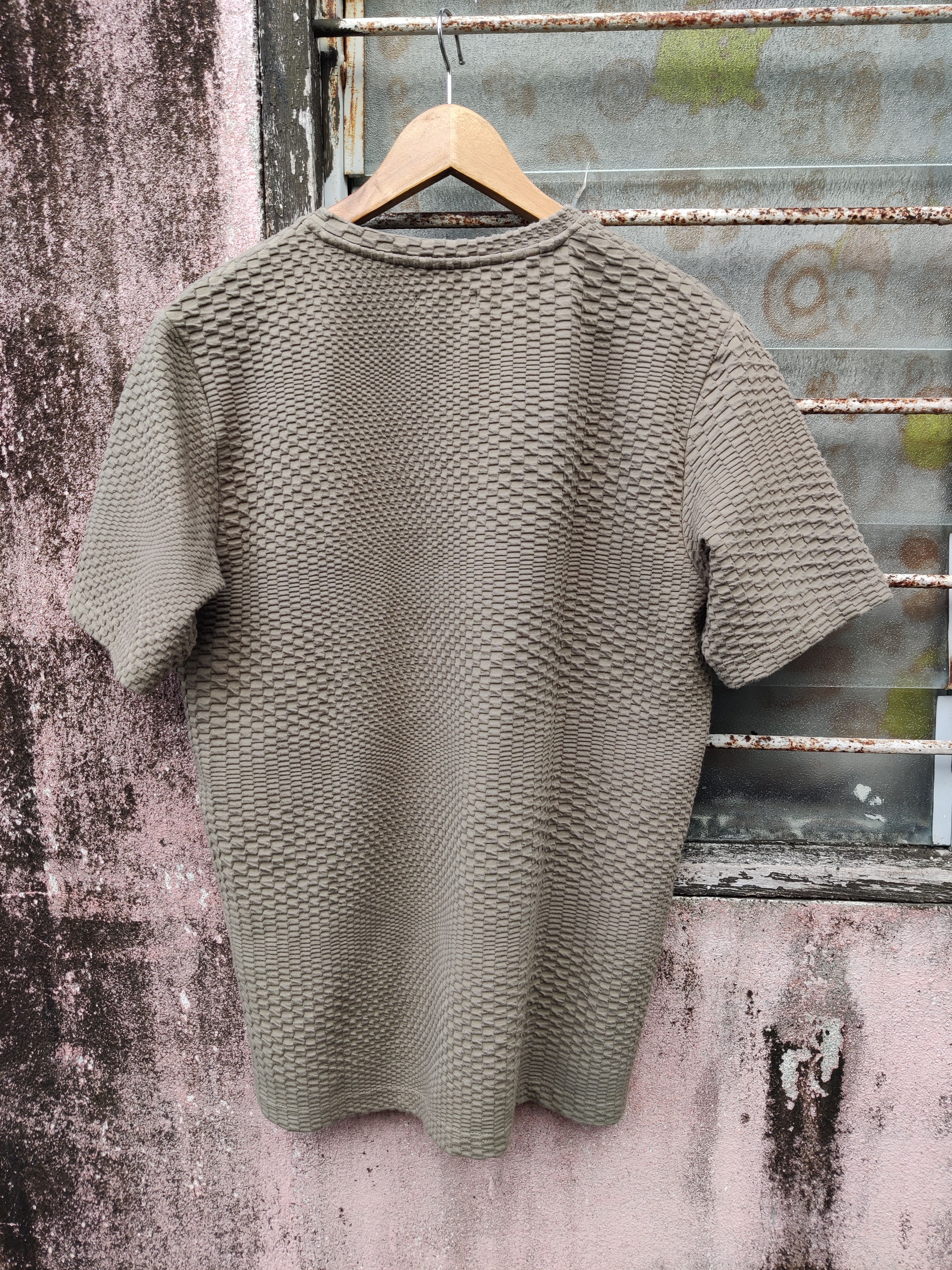 Japanese Brand Vintage Tete Homme Issey Miyake 3D Checkers Bondage Shirt Size US M / EU 48-50 / 2 - 5 Thumbnail