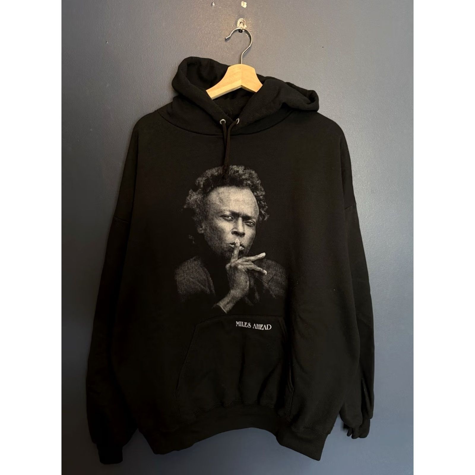 Jerzees VINTAGE Miles Ahead 90s Black Jerzees Hoodie Men 2XL Pullover Jerzees 2XL Mens Size US XXL / EU 58 / 5 - 3 Thumbnail