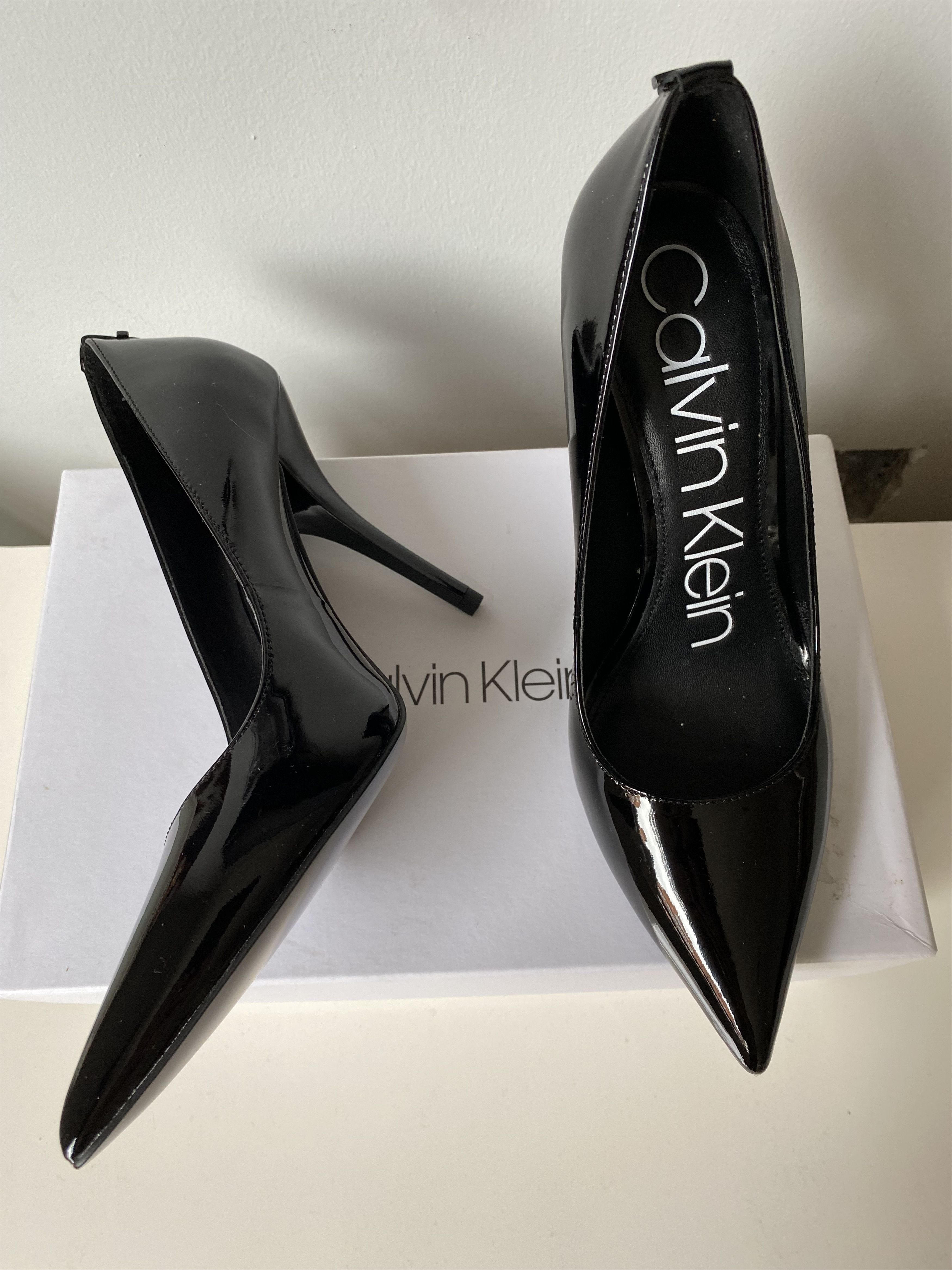 Calvin Klein Black patent heels Size US 7 / IT 37 - 9 Thumbnail
