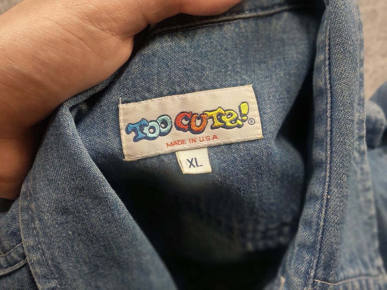 Vintage Vintage 90's Too Cute Logo Disney Baggy Denim Shirt Size US XL / EU 56 / 4 - 16 Thumbnail