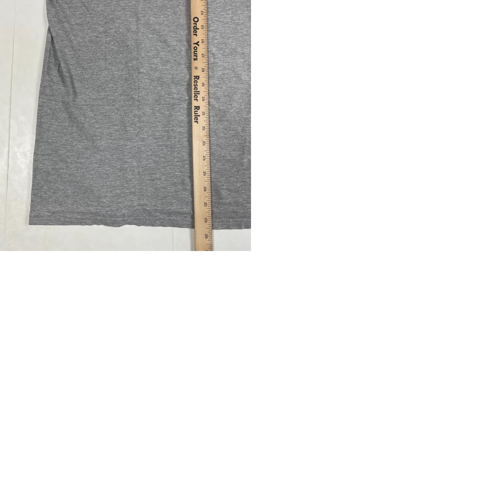Nike VINTAGE Nike Shirt Mens Medium Gray Center Swoosh Basketball Short Sleeve Mens T-Shirt Size US M / EU 48-50 / 2 - 9 Thumbnail