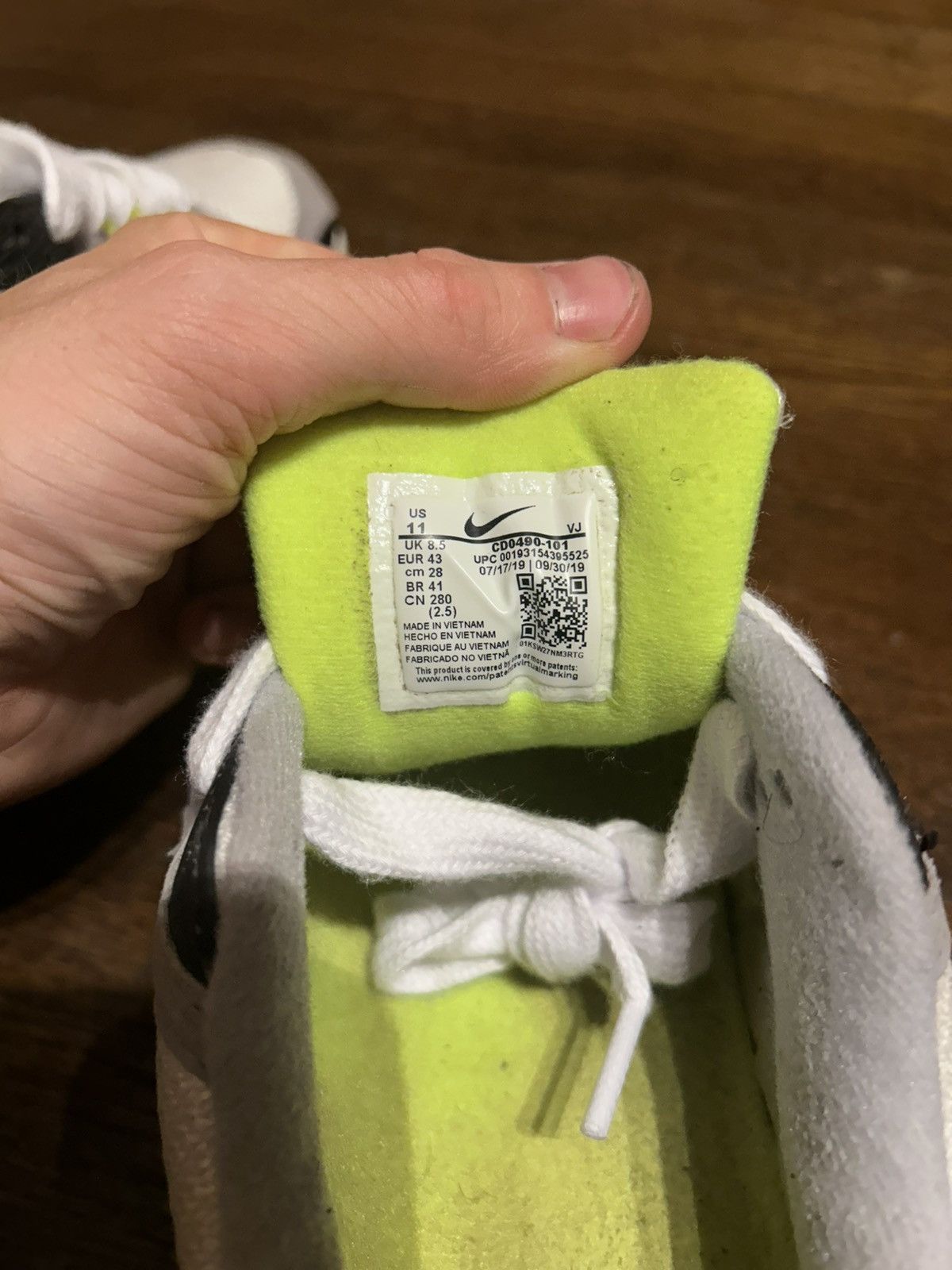 Nike Size 11 - Nike Air Max 90 2020 Volt Women’s Size US 11 / IT 41 - 7 Thumbnail