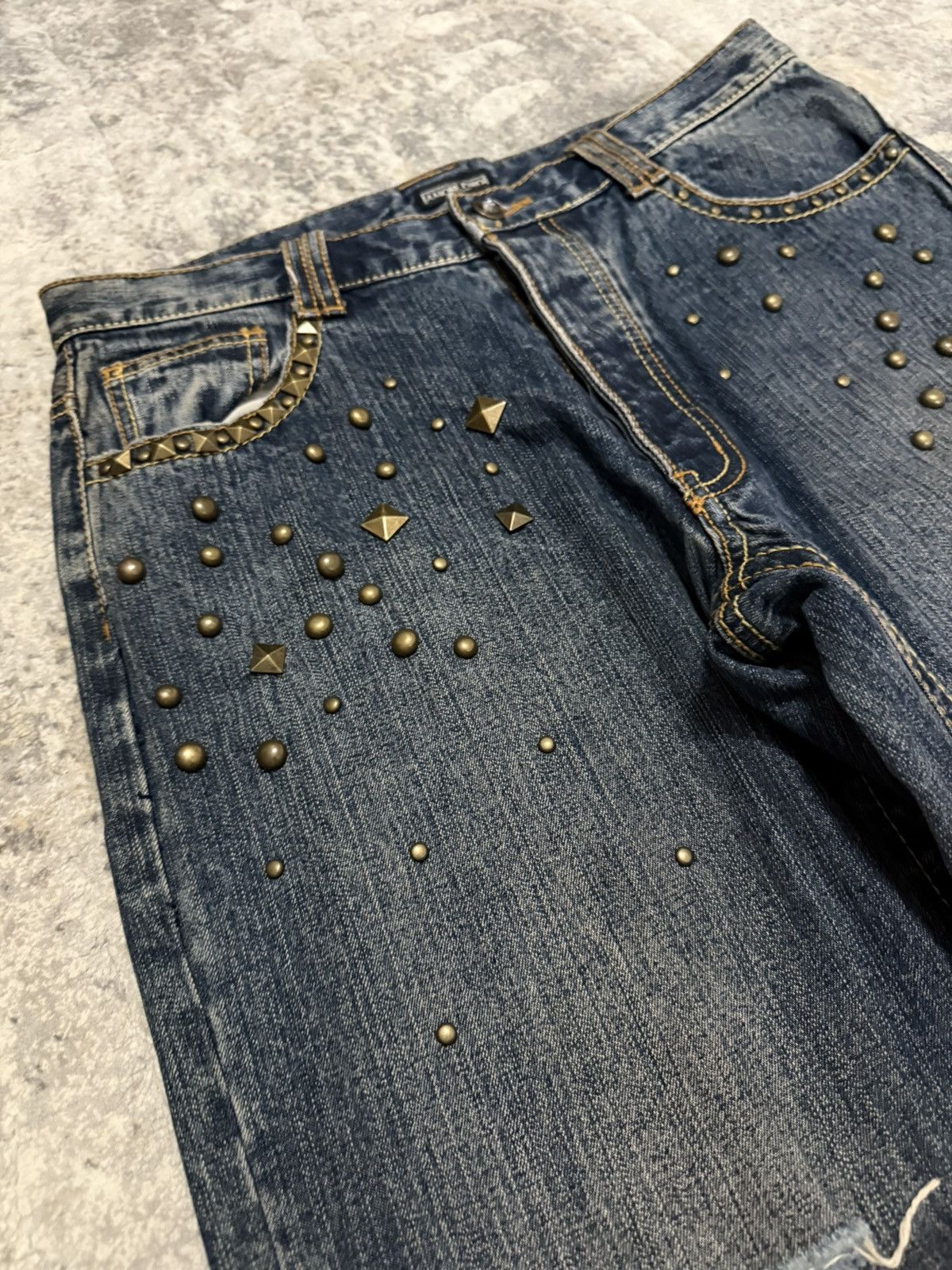 Japanese Brand Amore puro Artisanal Studded Distressed Baggy Jeans Size US 32 / EU 48 - 8 Thumbnail