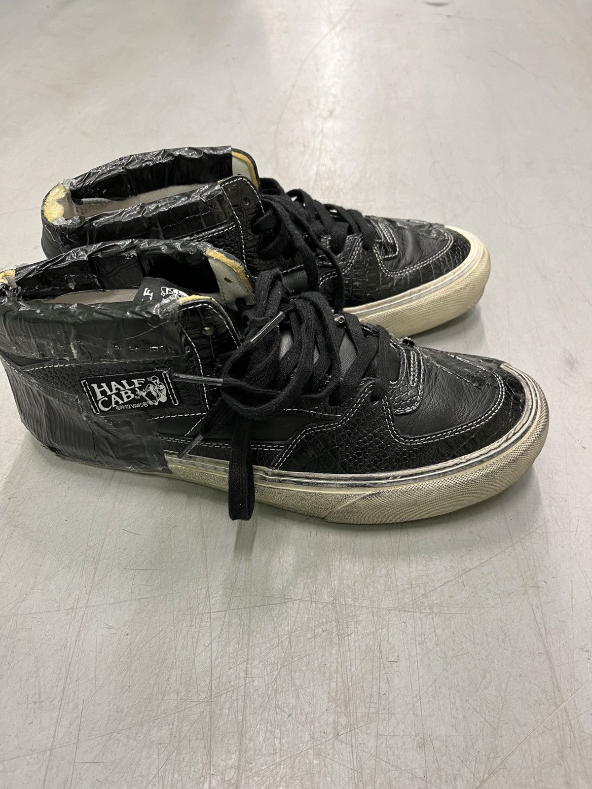 Vans Vans lux duct black vn0a5hzvblar Size US 9 / EU 42 - 13 Thumbnail