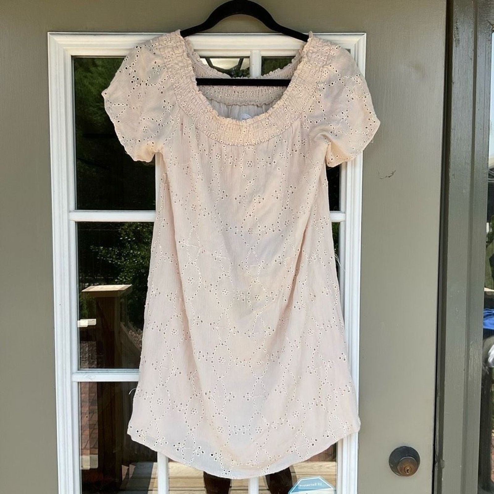 Anthropologie Mustard Seed Beige Eyelet Shoulder Dress Size Medium Size M / US 6-8 / IT 42-44 - 1 Thumbnail