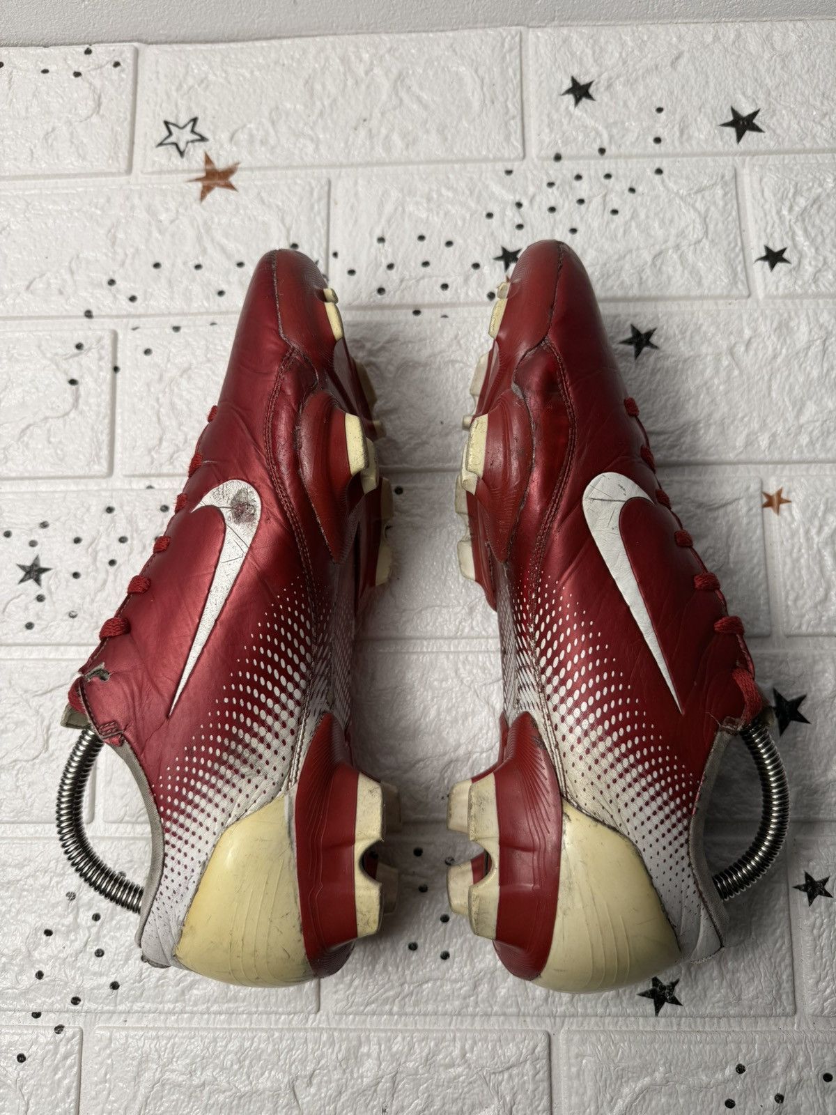 Nike Nike Mercurial Talaria R9 Elite Red Football US9 UK8 EUR43 Size US 9 / EU 42 - 9 Thumbnail