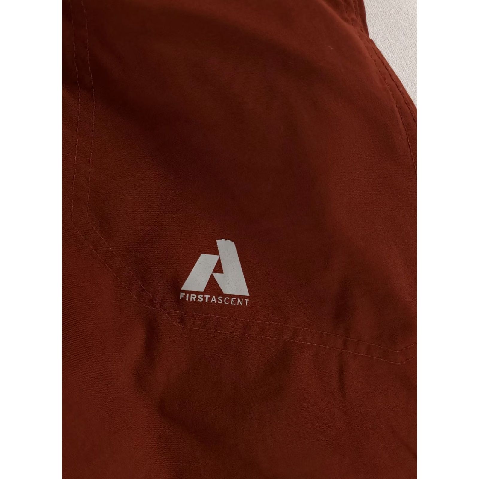 Eddie Bauer Eddie Bauer First Ascent Hiking Cargo Pants Red Mens 37x34 Inseam 34 Size US 37 - 2 Thumbnail