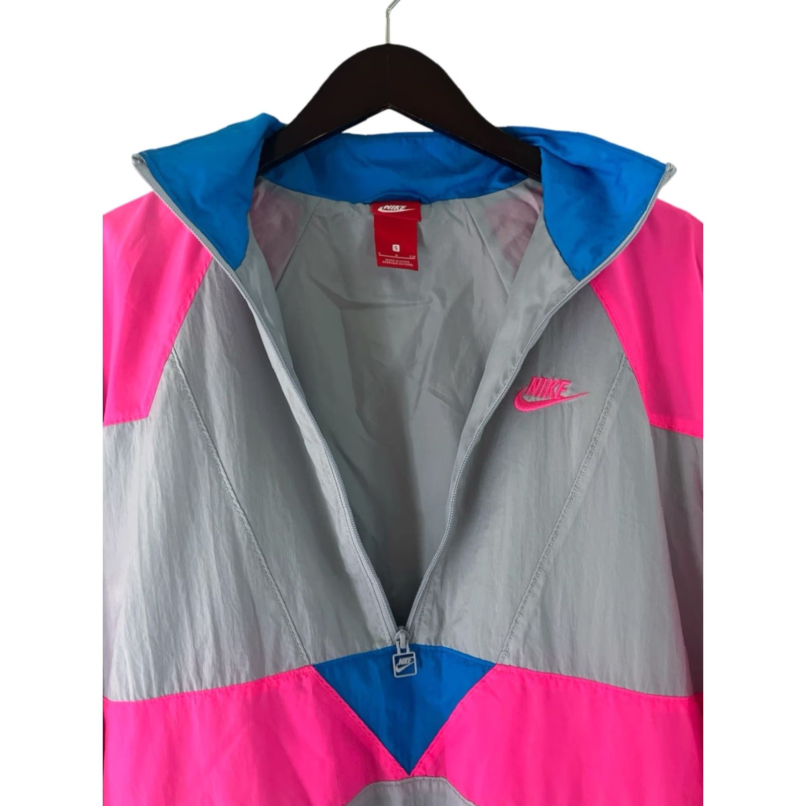 Nike VINTAGE Nike Anorak Jacket Mens Small 1/2 Zip Neon Pink Trim Gray Light 2018 EUC Size US S / EU 44-46 / 1 - 2 Thumbnail