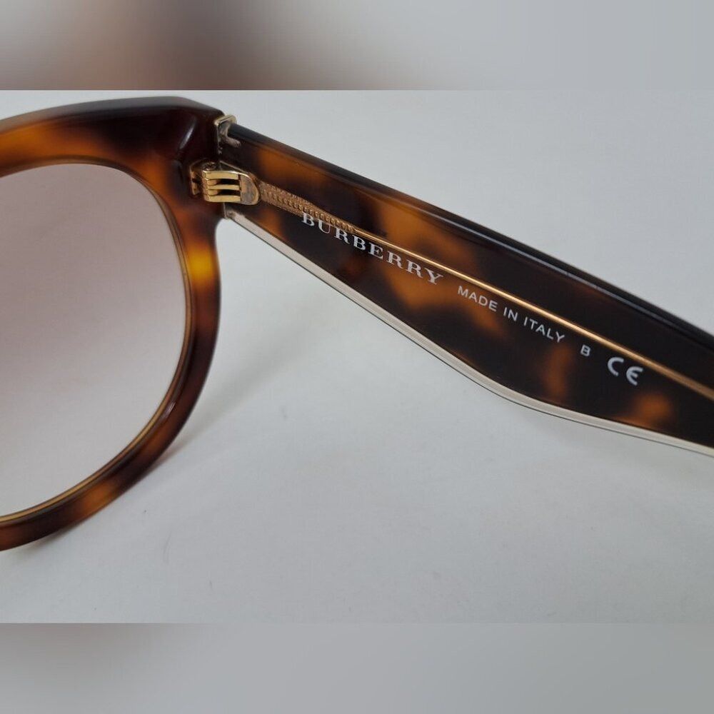 Burberry NWT Burberry Sunglasses Dark Havana Brown Gradient Round B4 Size ONE SIZE - 4 Thumbnail