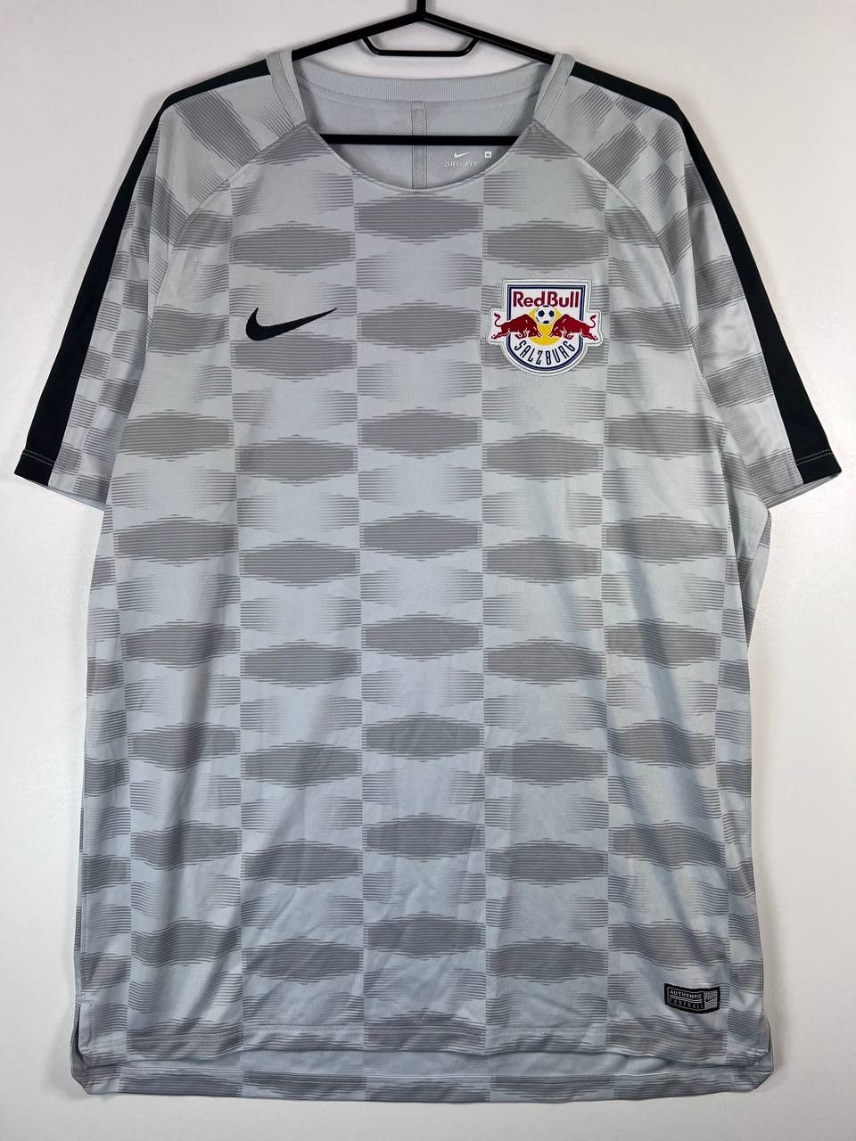 Nike Nike Red Bull Salzburg Away Jersey 2018/19 Dri-FIT Size XL Size US XL / EU 56 / 4 - 1 Thumbnail