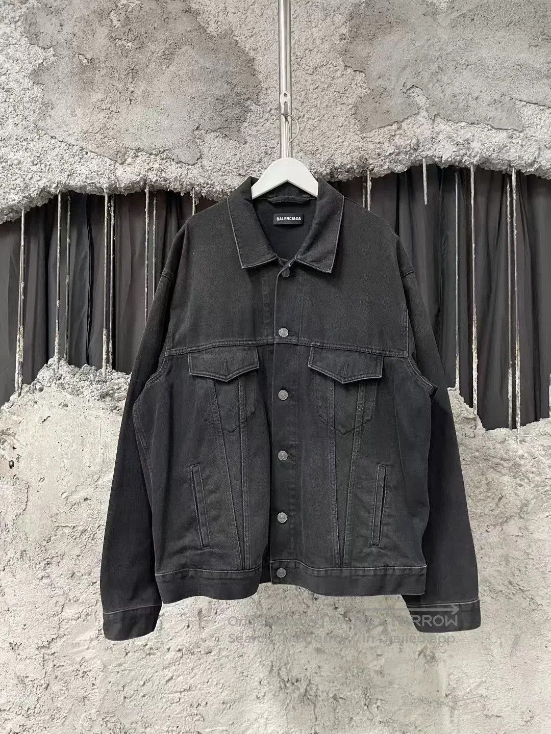 Balenciaga Balenciaga Black Red Logo Denim Jacket. Size US M / EU 48-50 / 2 - 2 Thumbnail