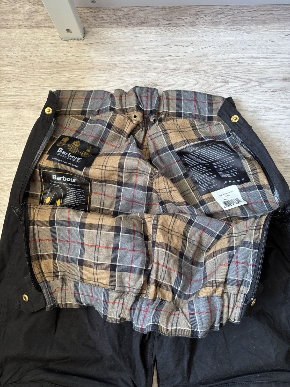 Barbour Barbour Bike Trousers C34 86cm Waxed Cotton Biker Pants Size US 34 / EU 50 - 24 Thumbnail