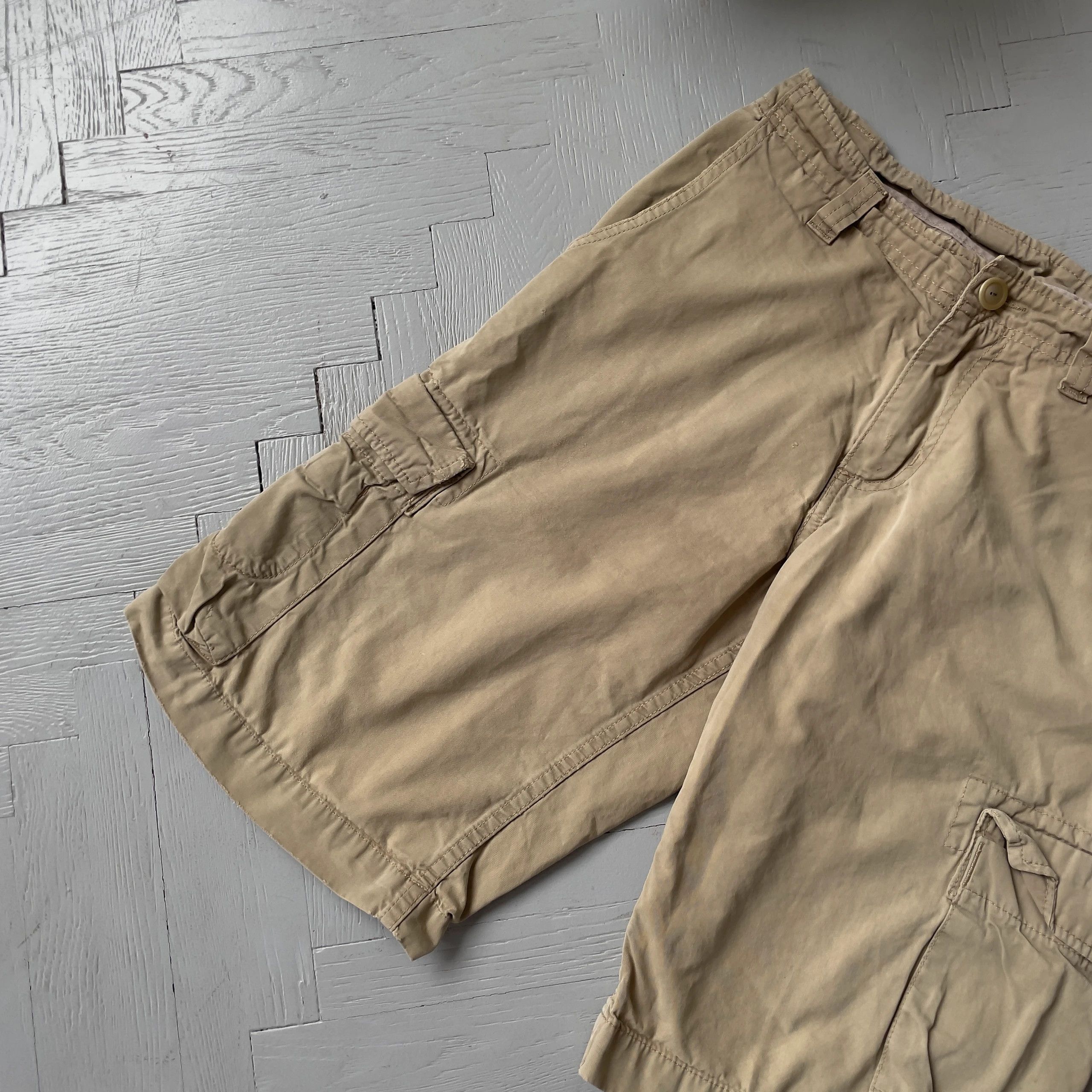 Carhartt Carhartt Thrift Cargo Bermuda Shorts Size US 27 - 7 Thumbnail