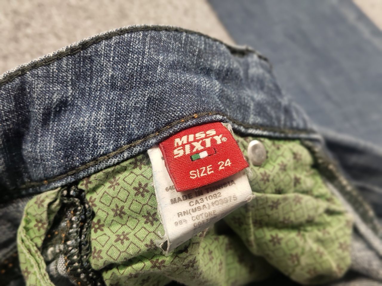 Miss Sixty Vintage Miss Sixty Logo Eden Faded Denim Jeans Y2K Style Size 24" / US 00 / IT 34 - 18 Thumbnail