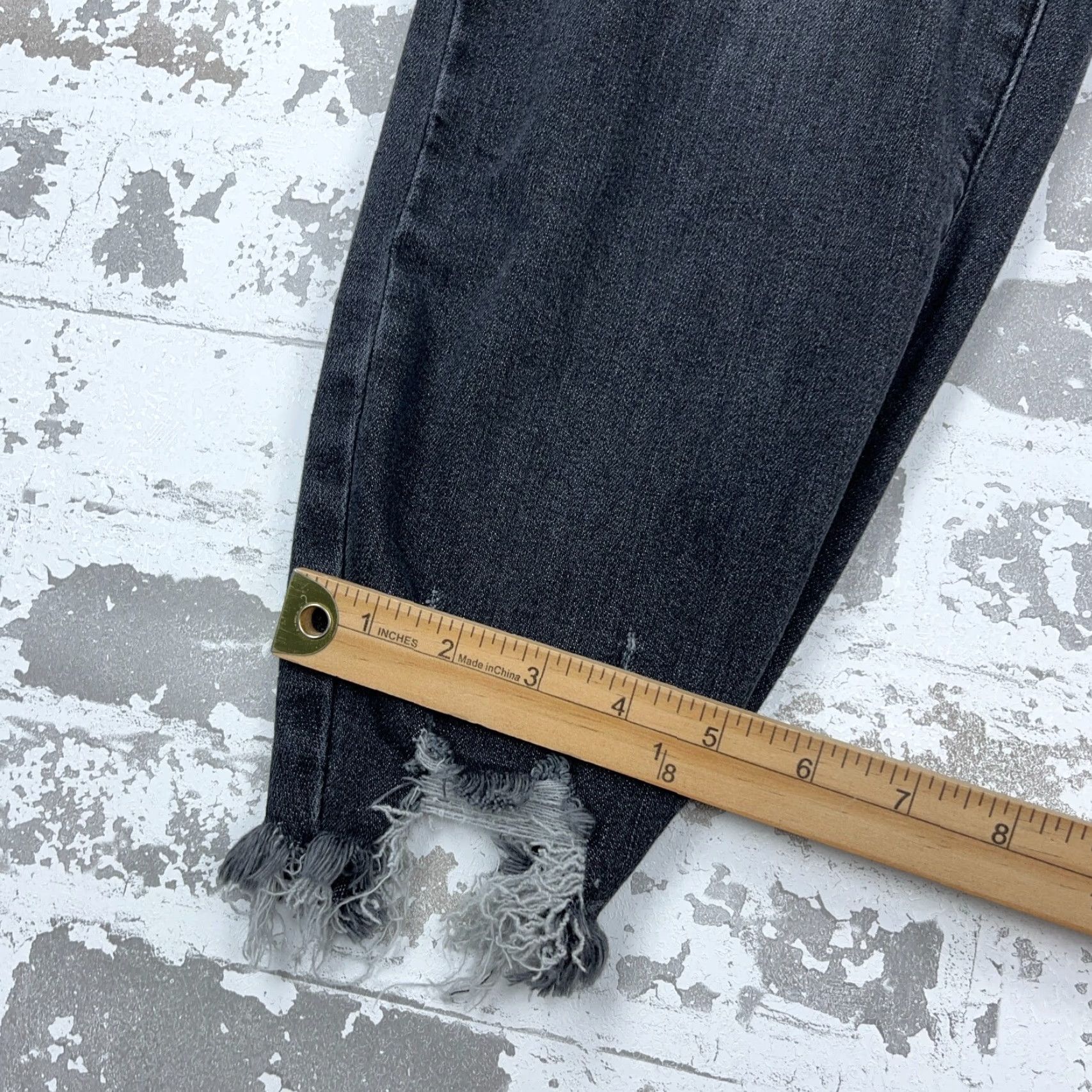 Vintage Judy Blue Jeans Women 24W Skinny Fit Black Wash Faded Pants Button Fly Plus Size 42" / US 20 - 6 Thumbnail