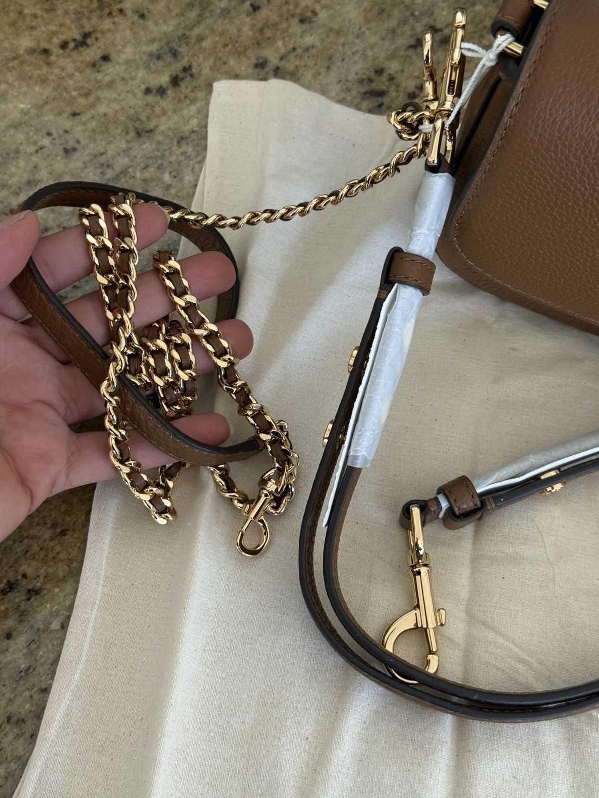 Tory Burch Tory Burch BRITTEN CONVERTIBLE Leather Shoulder & cardholder Size ONE SIZE - 11 Thumbnail