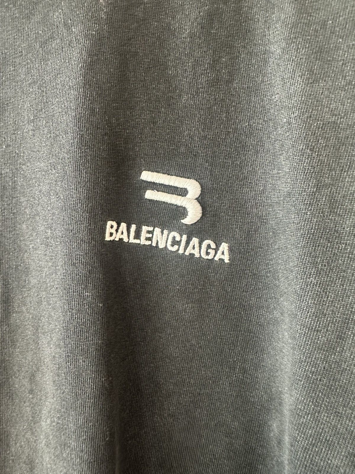 Balenciaga Balenciaga Sporty B Oversized T Shirt Size US M / EU 48-50 / 2 - 3 Thumbnail