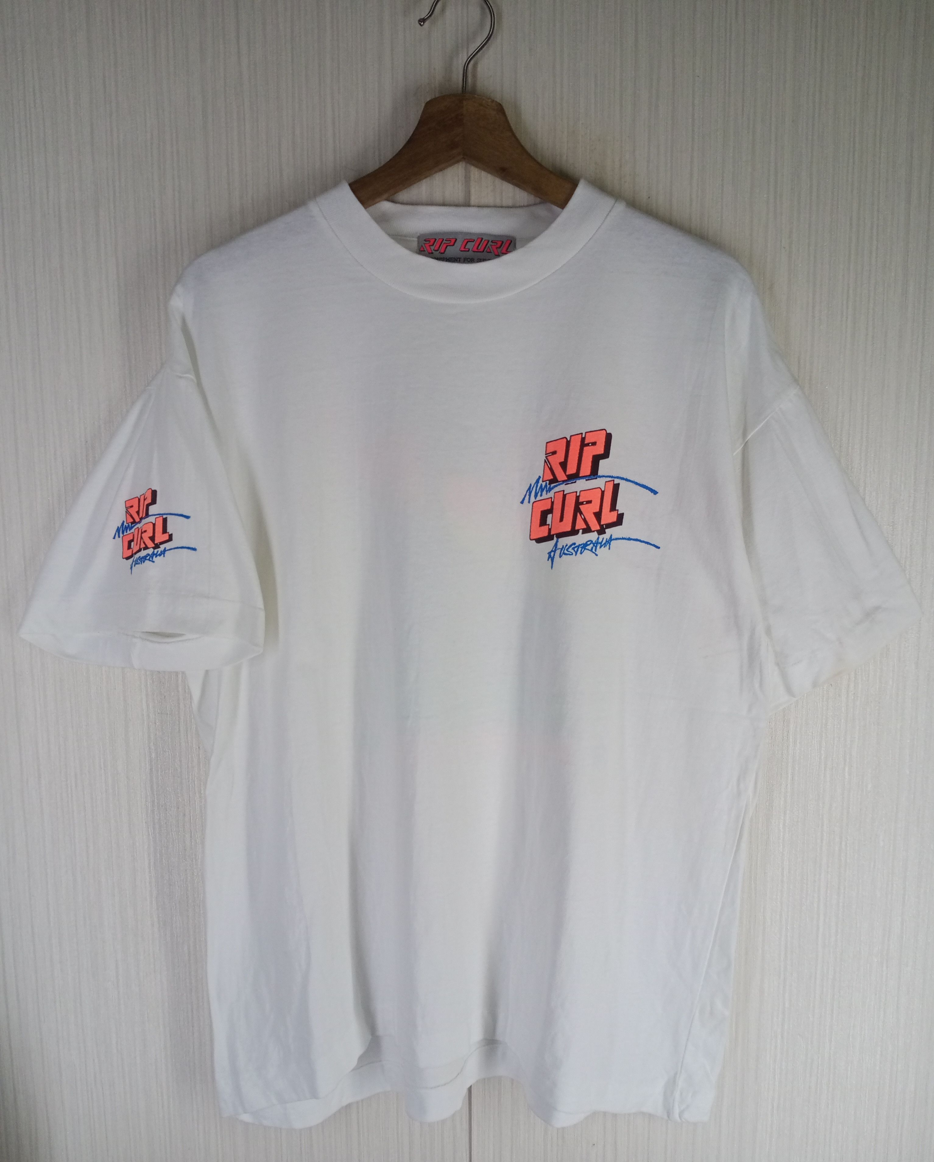 Rip Curl Rare Vintage 90s Rip Curl Equipment For Surfing Tshirt Size US M / EU 48-50 / 2 - 4 Thumbnail