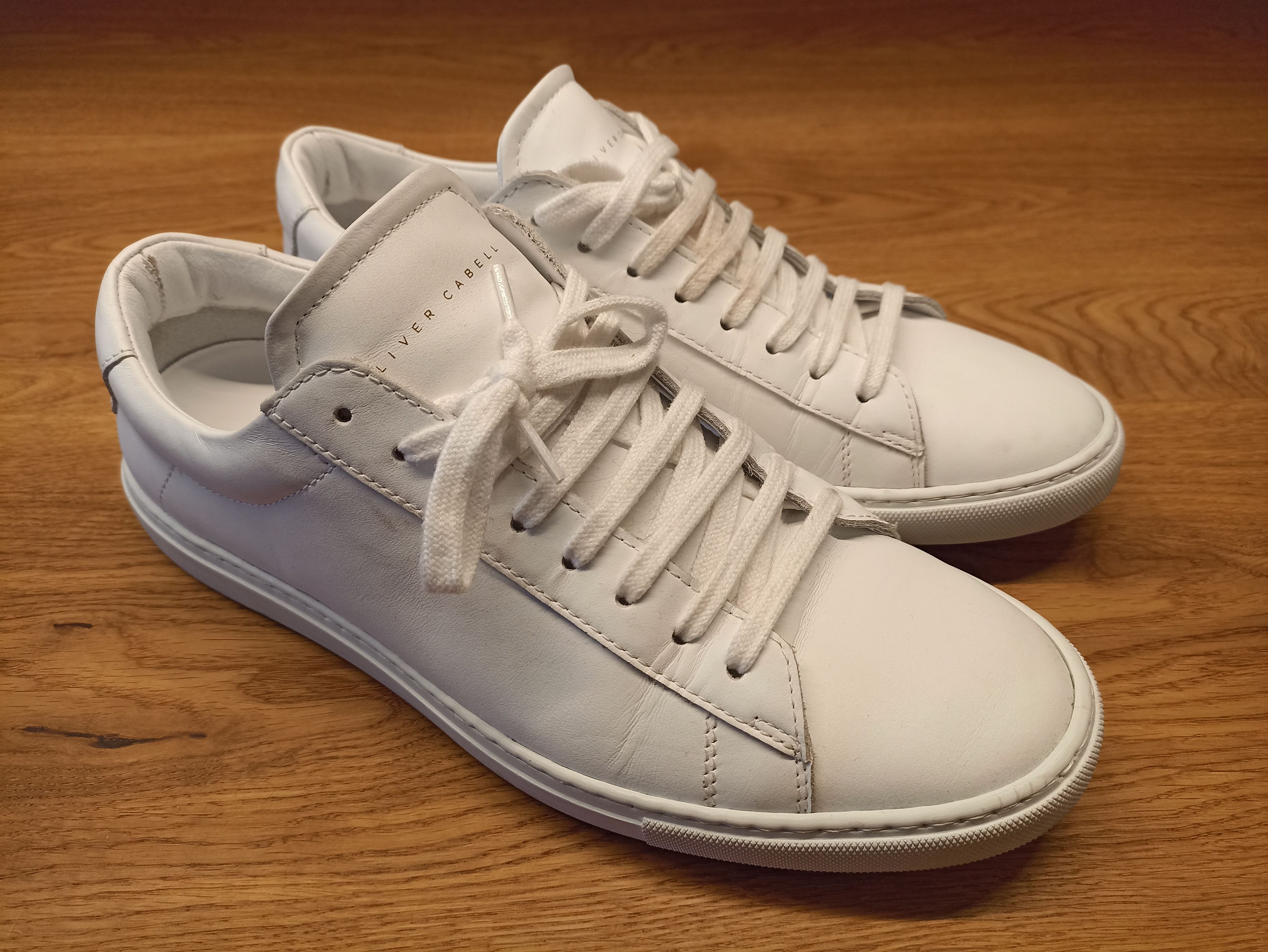 Oliver Cabell Low 1 White
